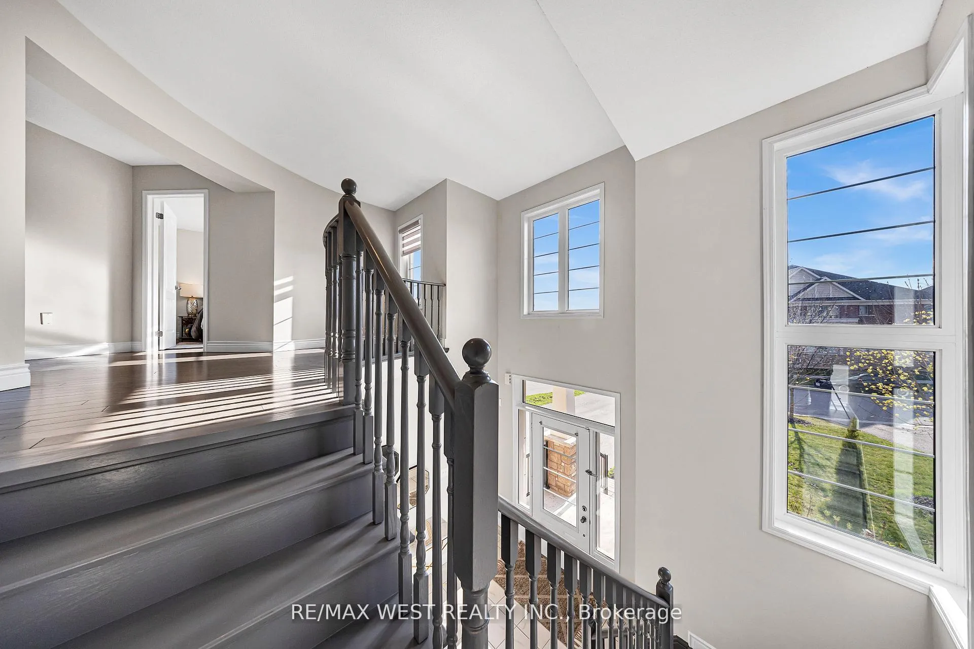 Photo 19 of 2485 Bandsman Crescent, Oshawa, Windfields — HOMEH