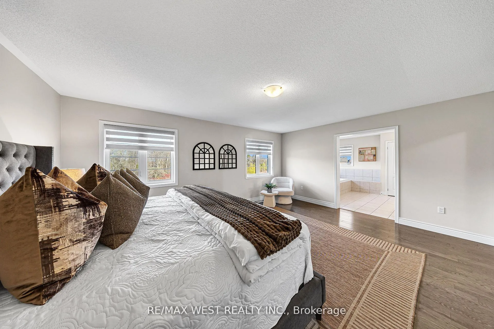 Photo 27 of 2485 Bandsman Crescent, Oshawa, Windfields — HOMEH