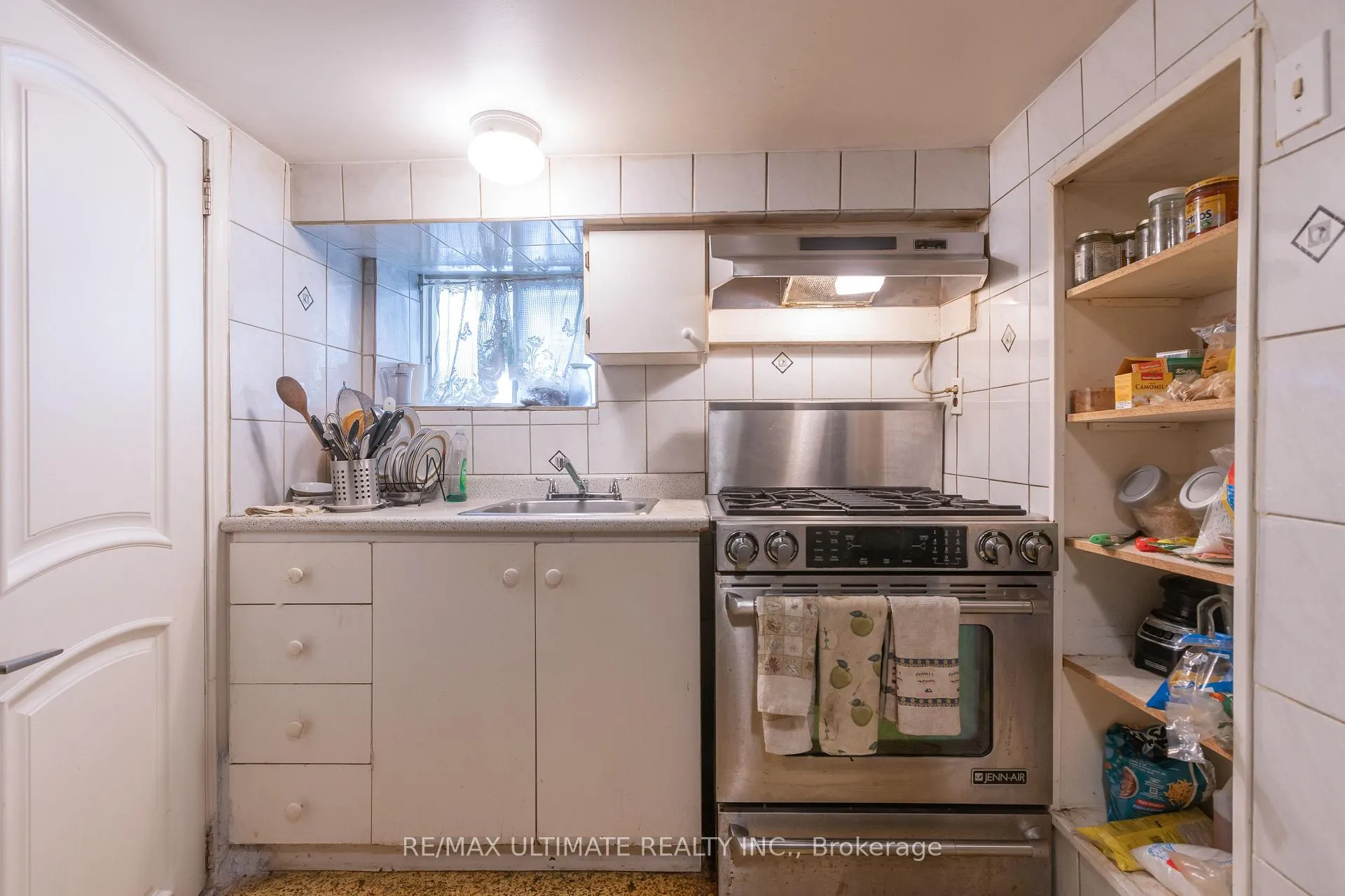 Photo 30 of 116 Ascot Avenue, Toronto, Corso Italia-Davenport — HOMEH