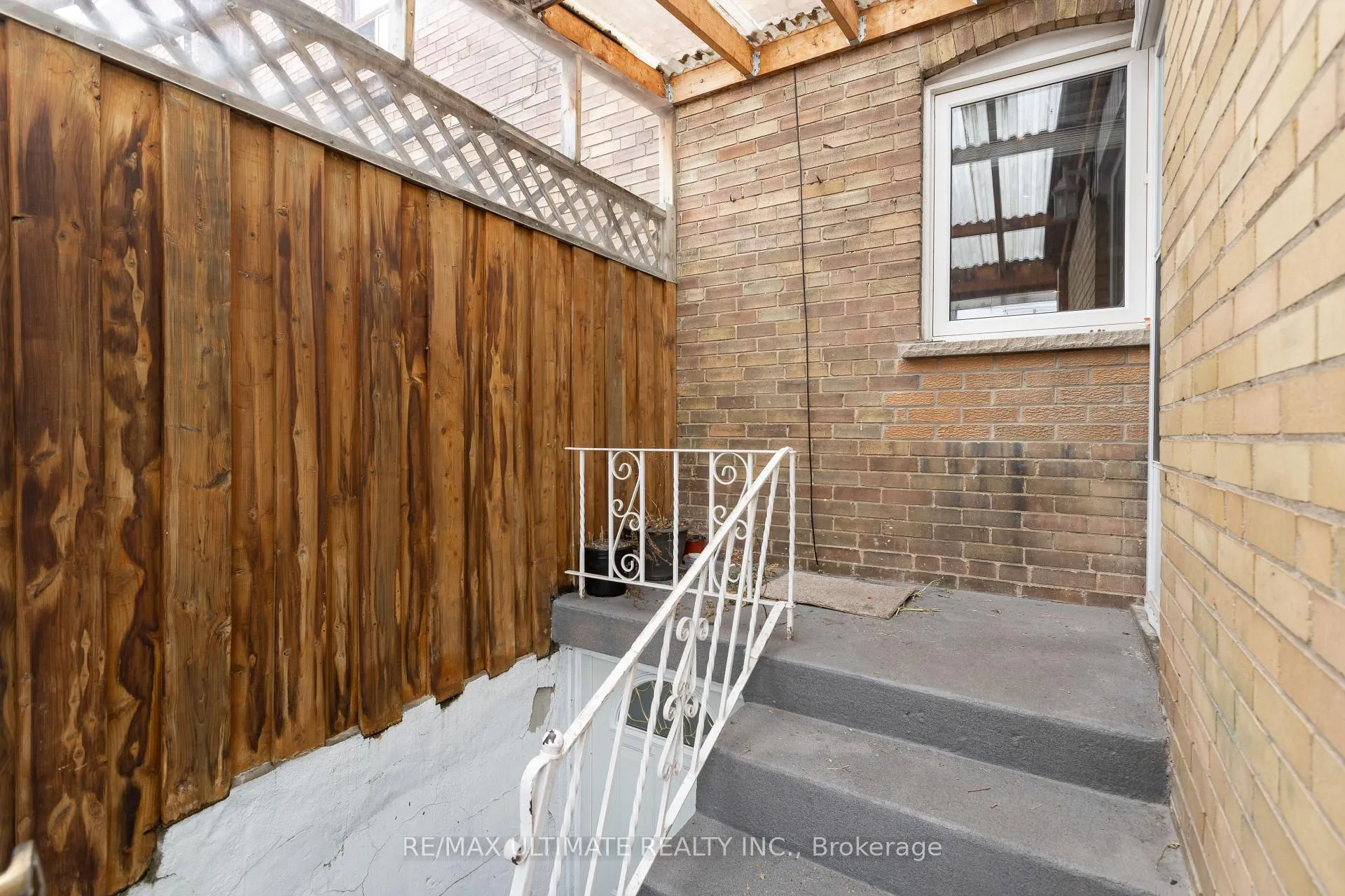 Photo 43 of 116 Ascot Avenue, Toronto, Corso Italia-Davenport — HOMEH