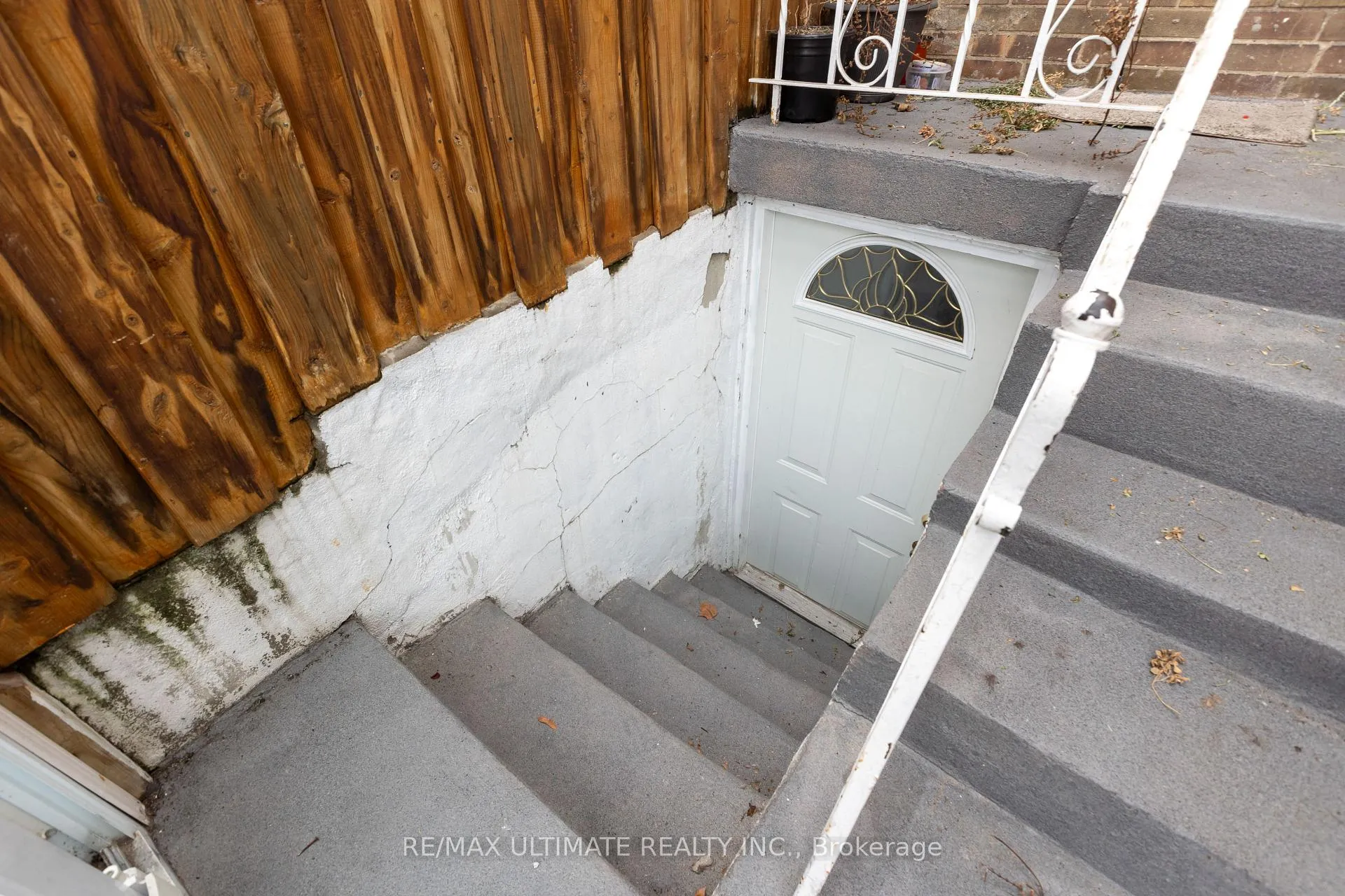 Photo 44 of 116 Ascot Avenue, Toronto, Corso Italia-Davenport — HOMEH