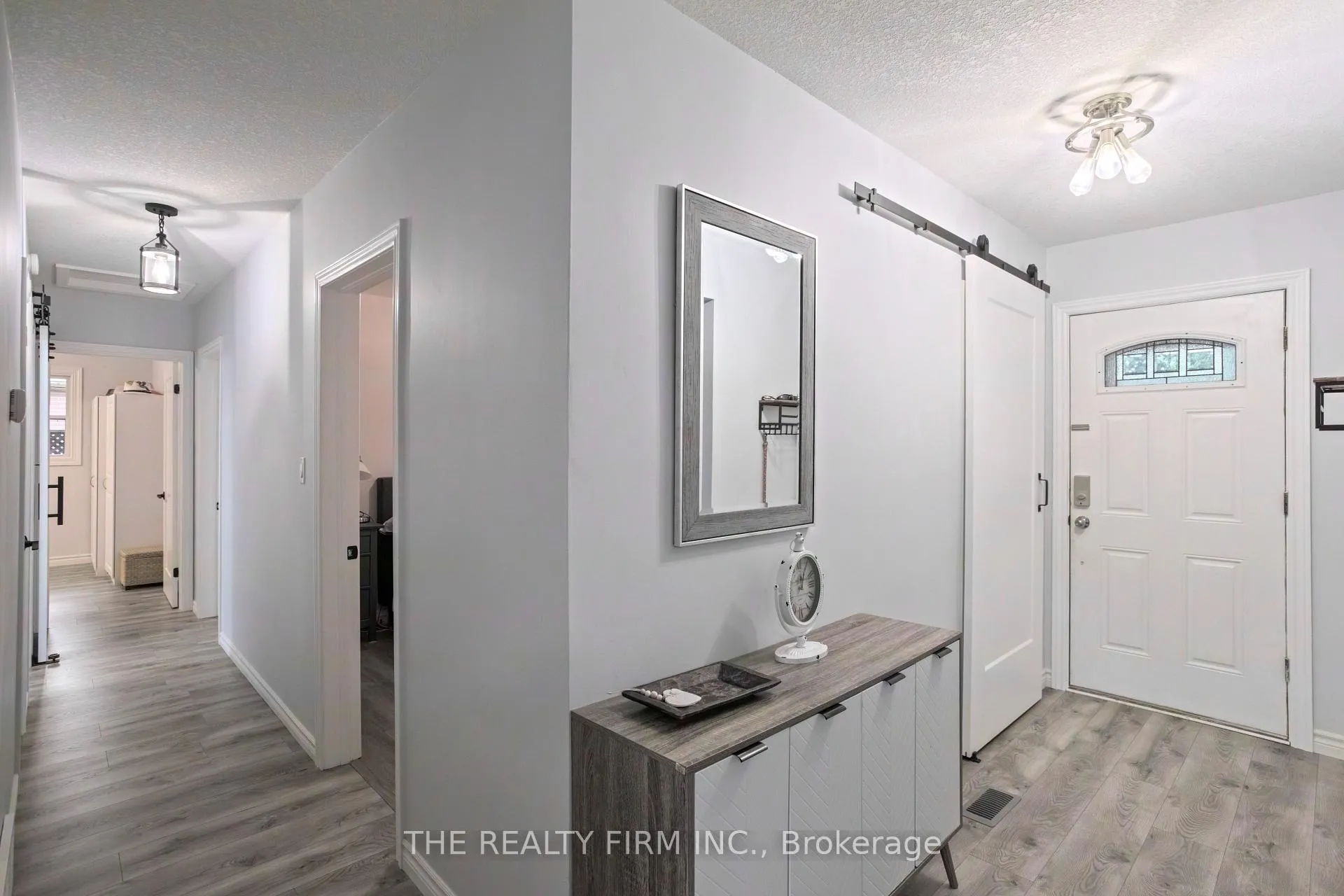 Photo 5 of 476 Blake Street, London, South K — HOMEH