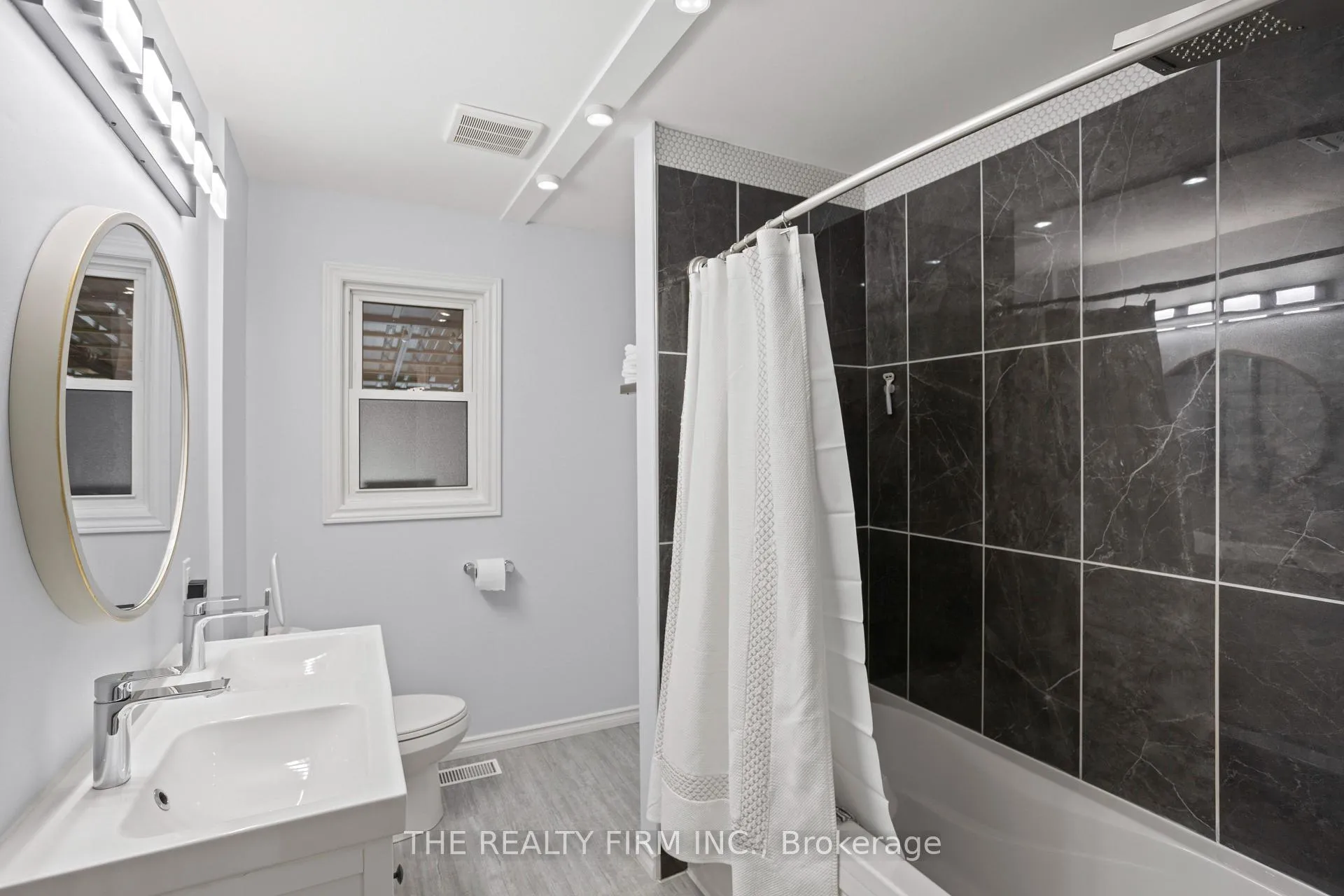 Photo 24 of 476 Blake Street, London, South K — HOMEH