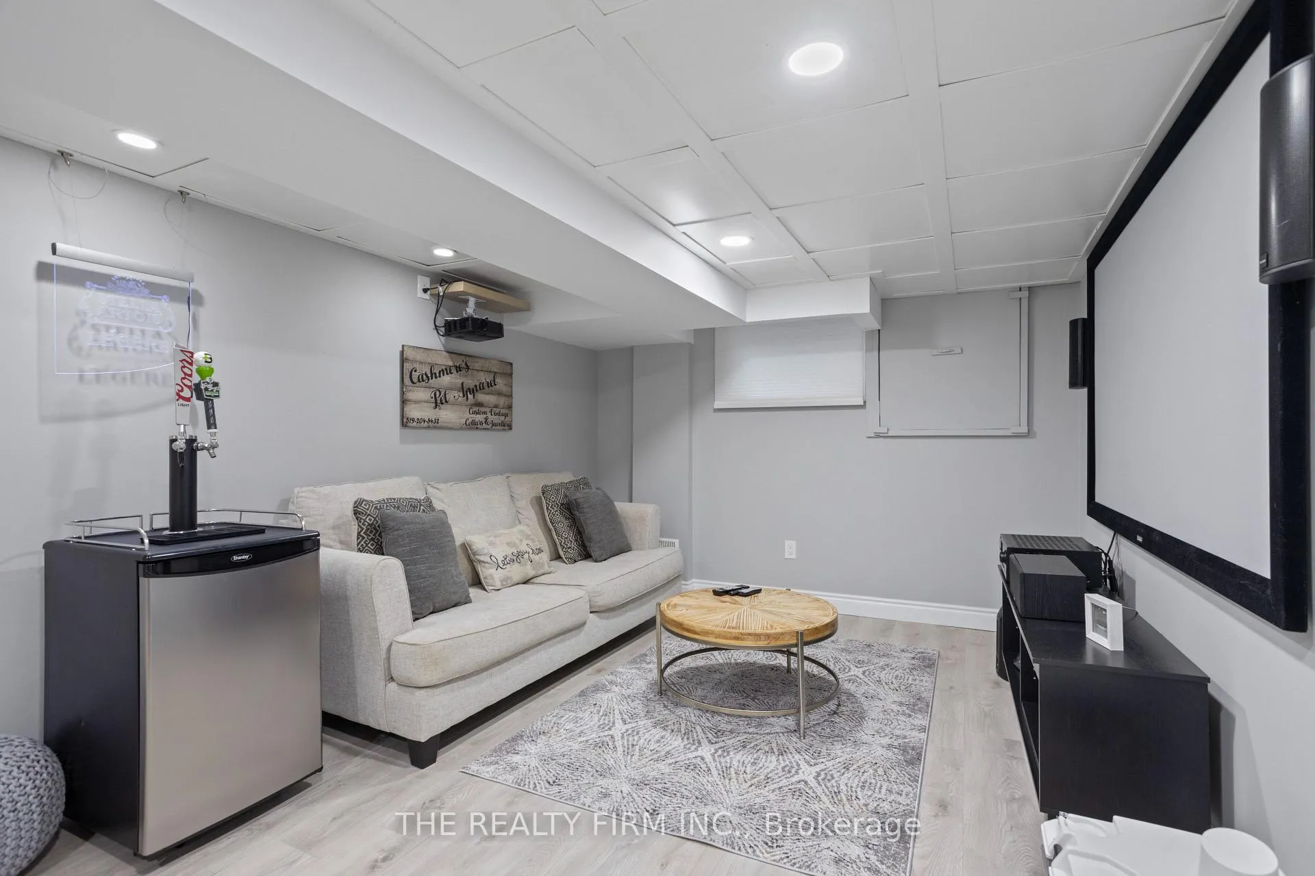 Photo 32 of 476 Blake Street, London, South K — HOMEH