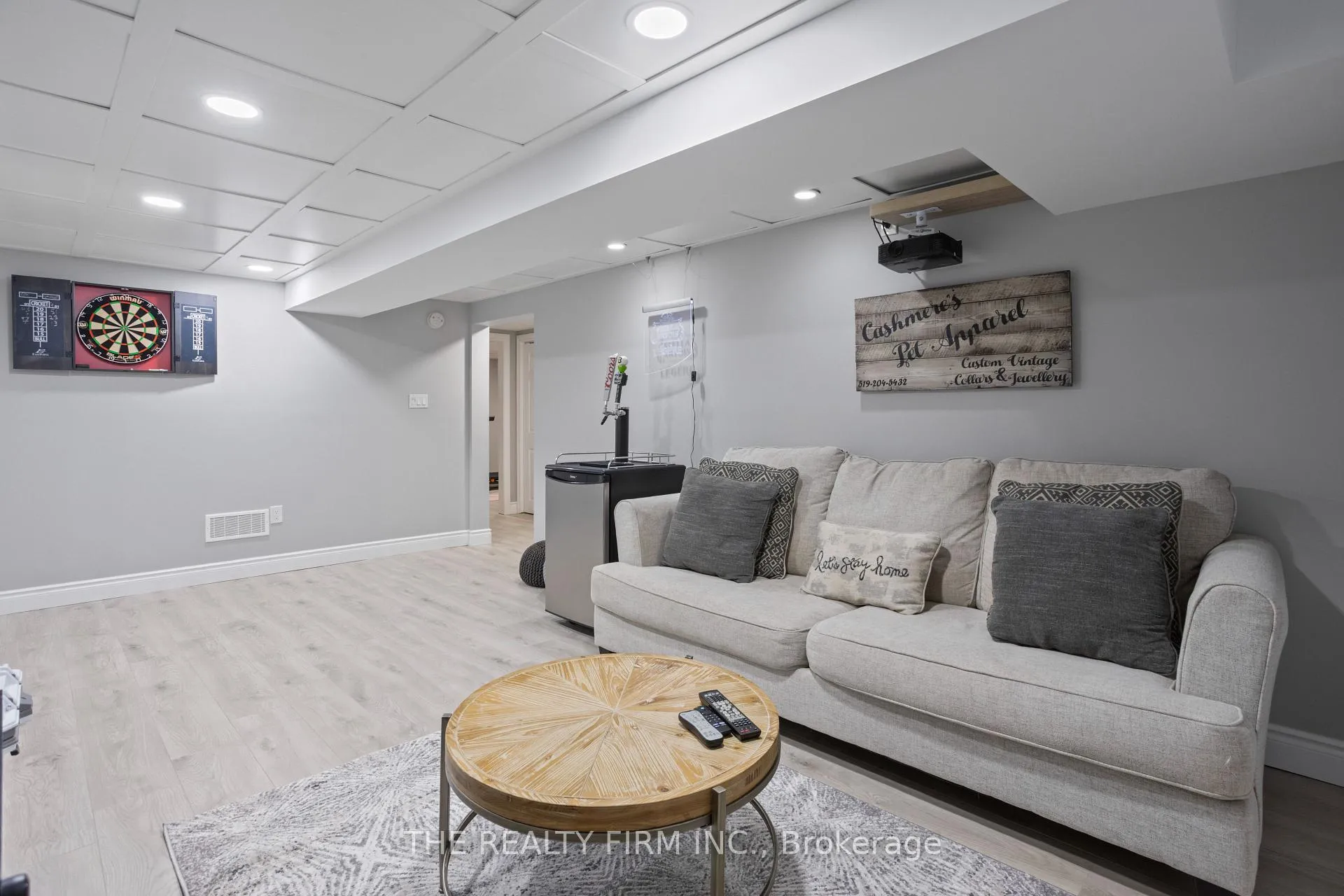 Photo 33 of 476 Blake Street, London, South K — HOMEH