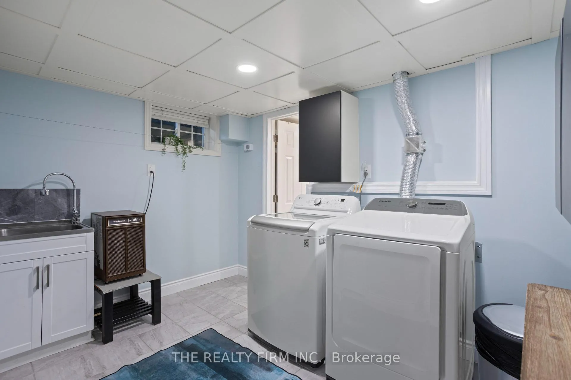Photo 34 of 476 Blake Street, London, South K — HOMEH