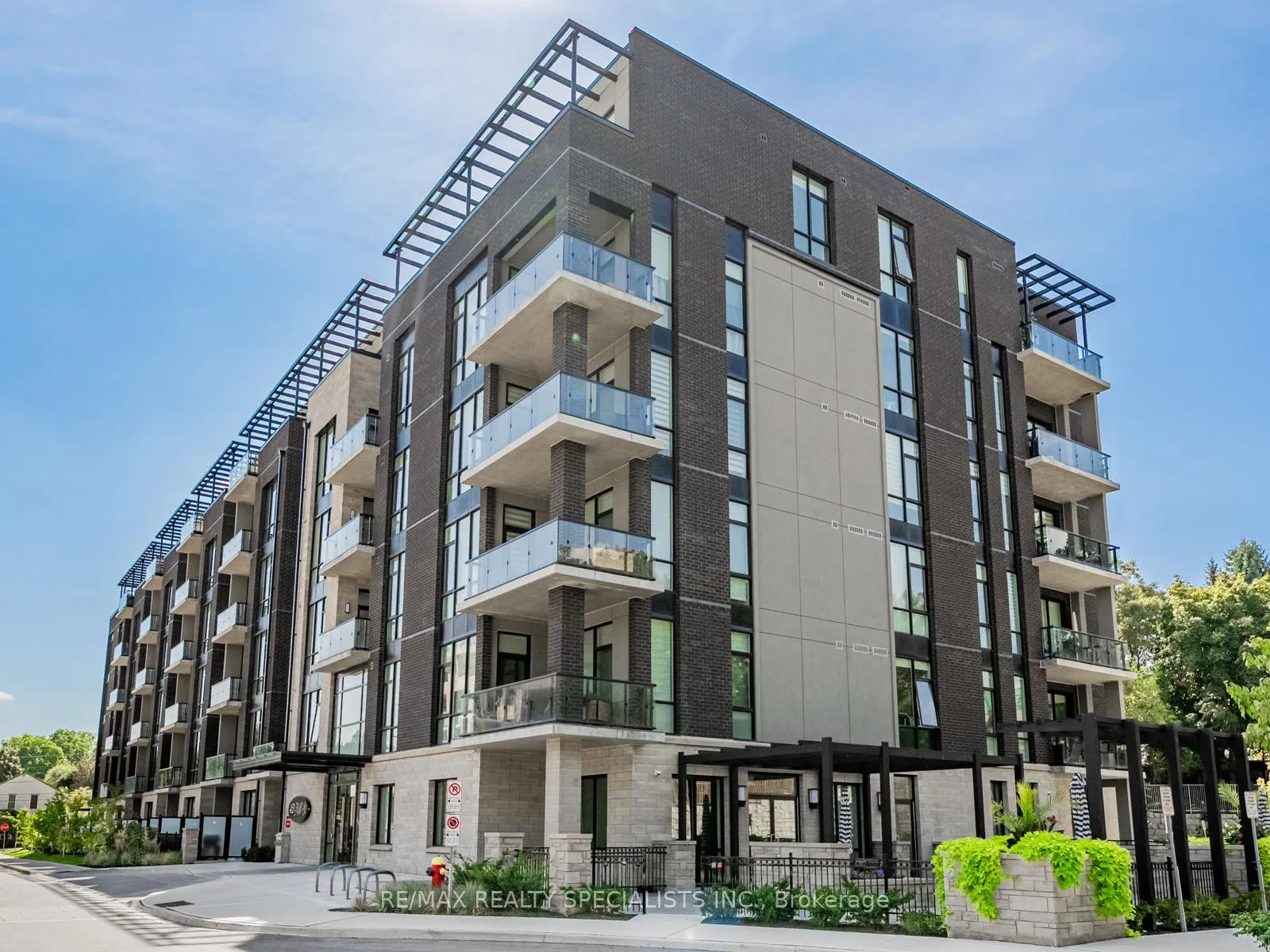 Front of Unit 208, 42 Mill Street