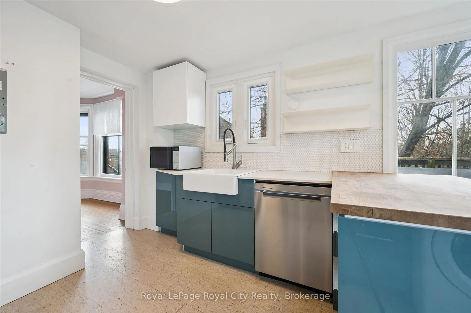 Photo 8 of Unit Upper, 467 Woolwich Street, Guelph, Exhibition Park — HOMEH