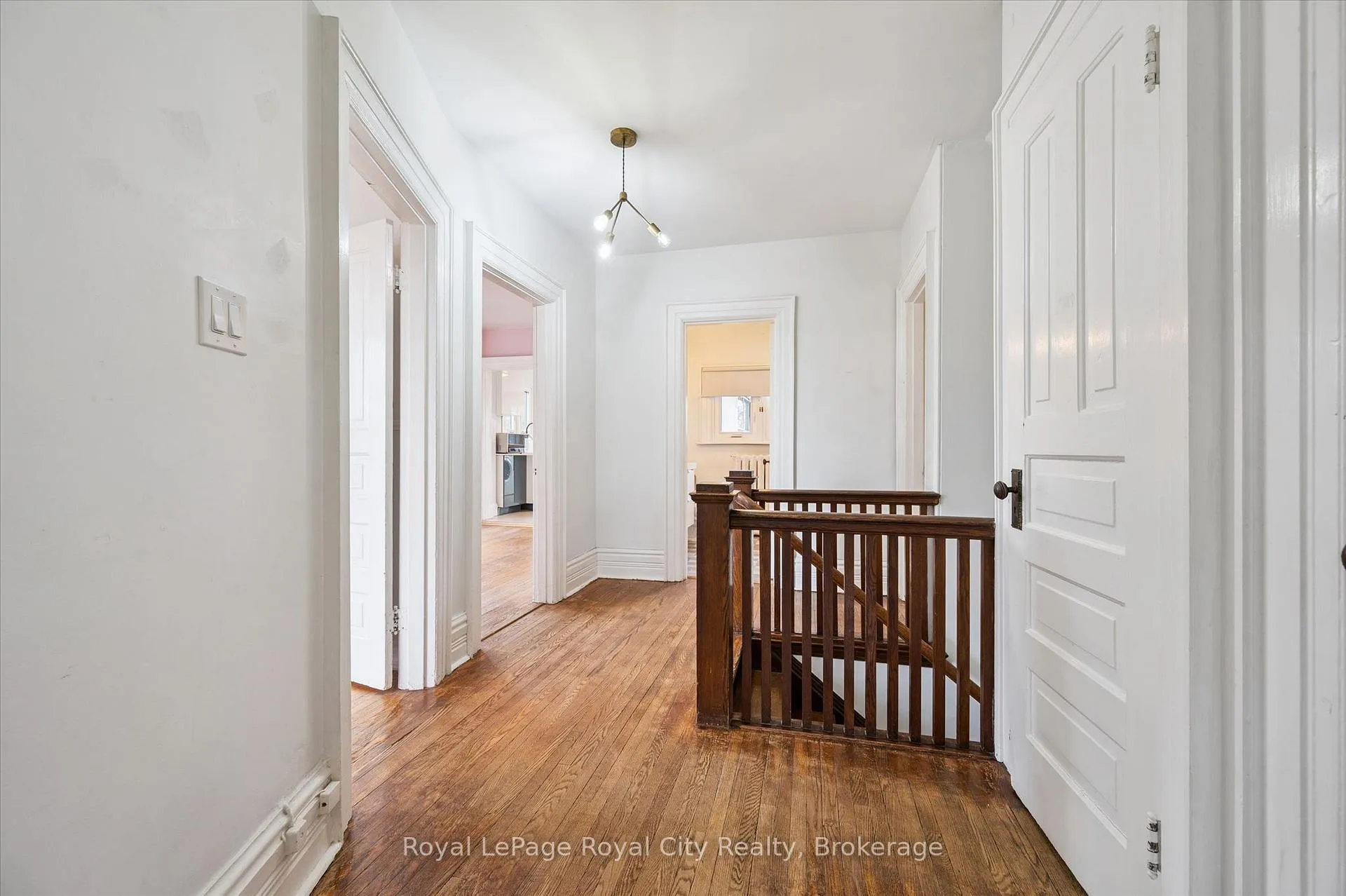 Photo 15 of Unit Upper, 467 Woolwich Street, Guelph, Exhibition Park — HOMEH