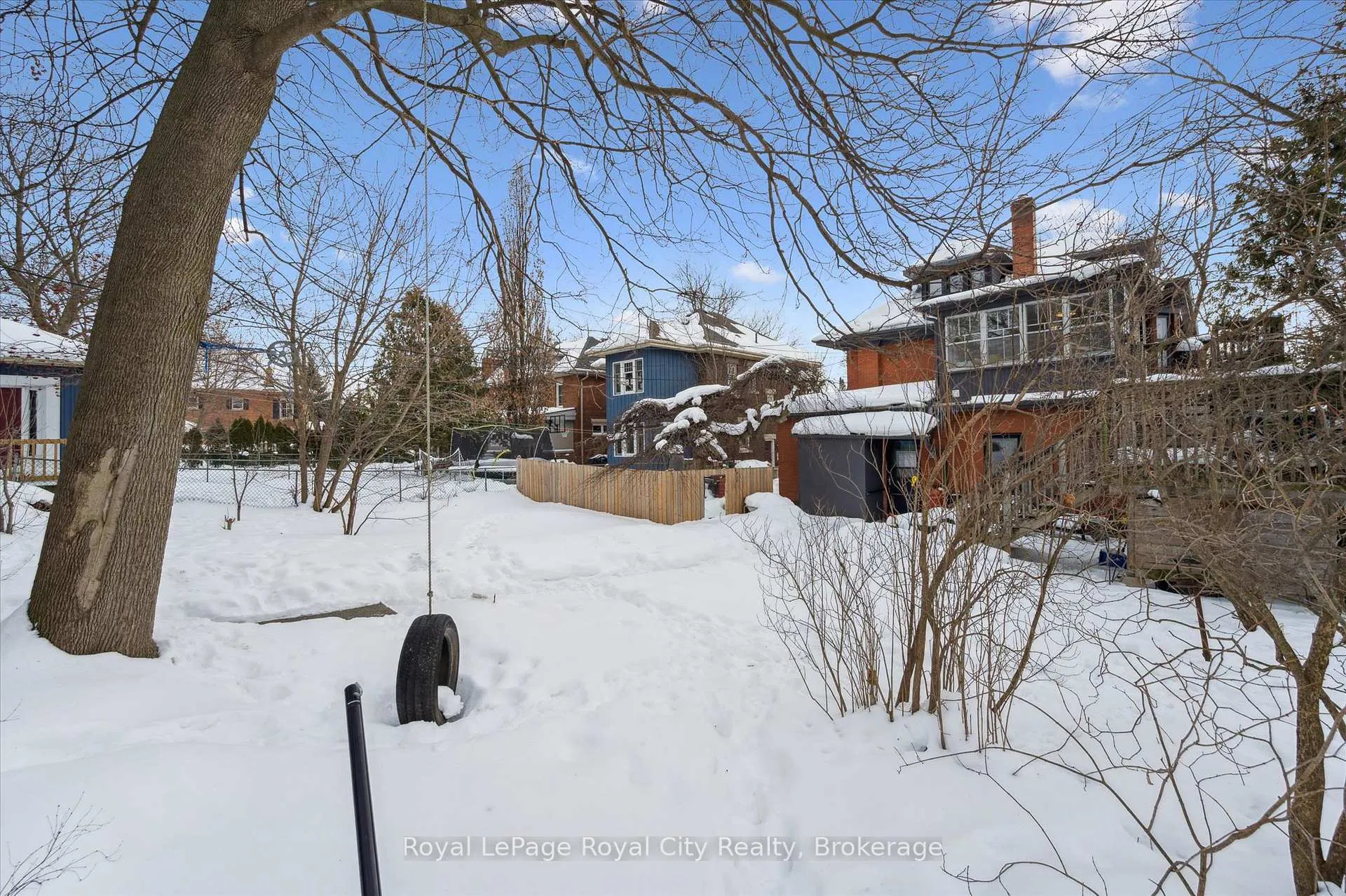 Photo 32 of Unit Upper, 467 Woolwich Street, Guelph, Exhibition Park — HOMEH