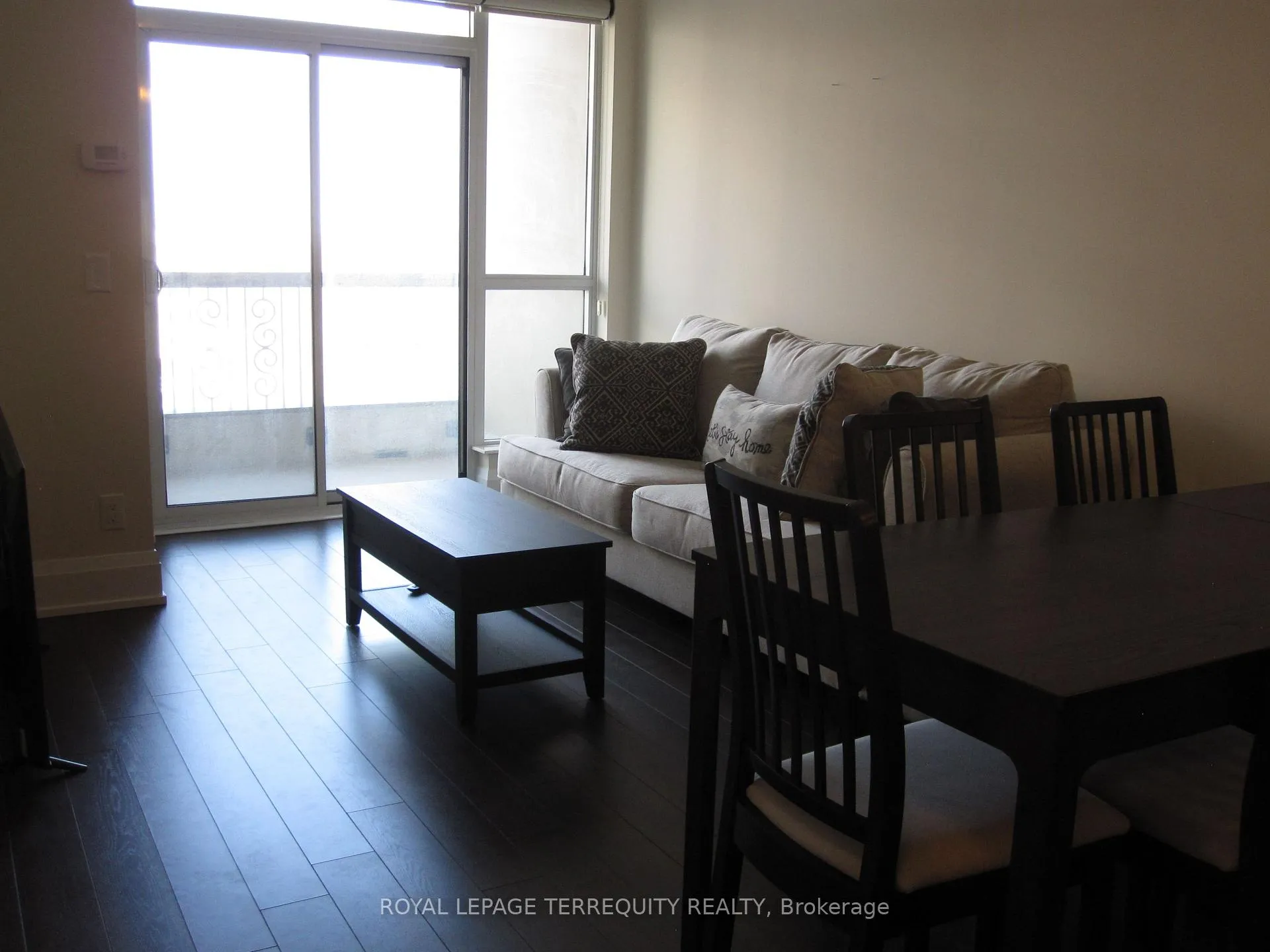 Photo 11 of Unit 1011, 1 Old Mill Drive, Toronto, High Park-Swansea — HOMEH