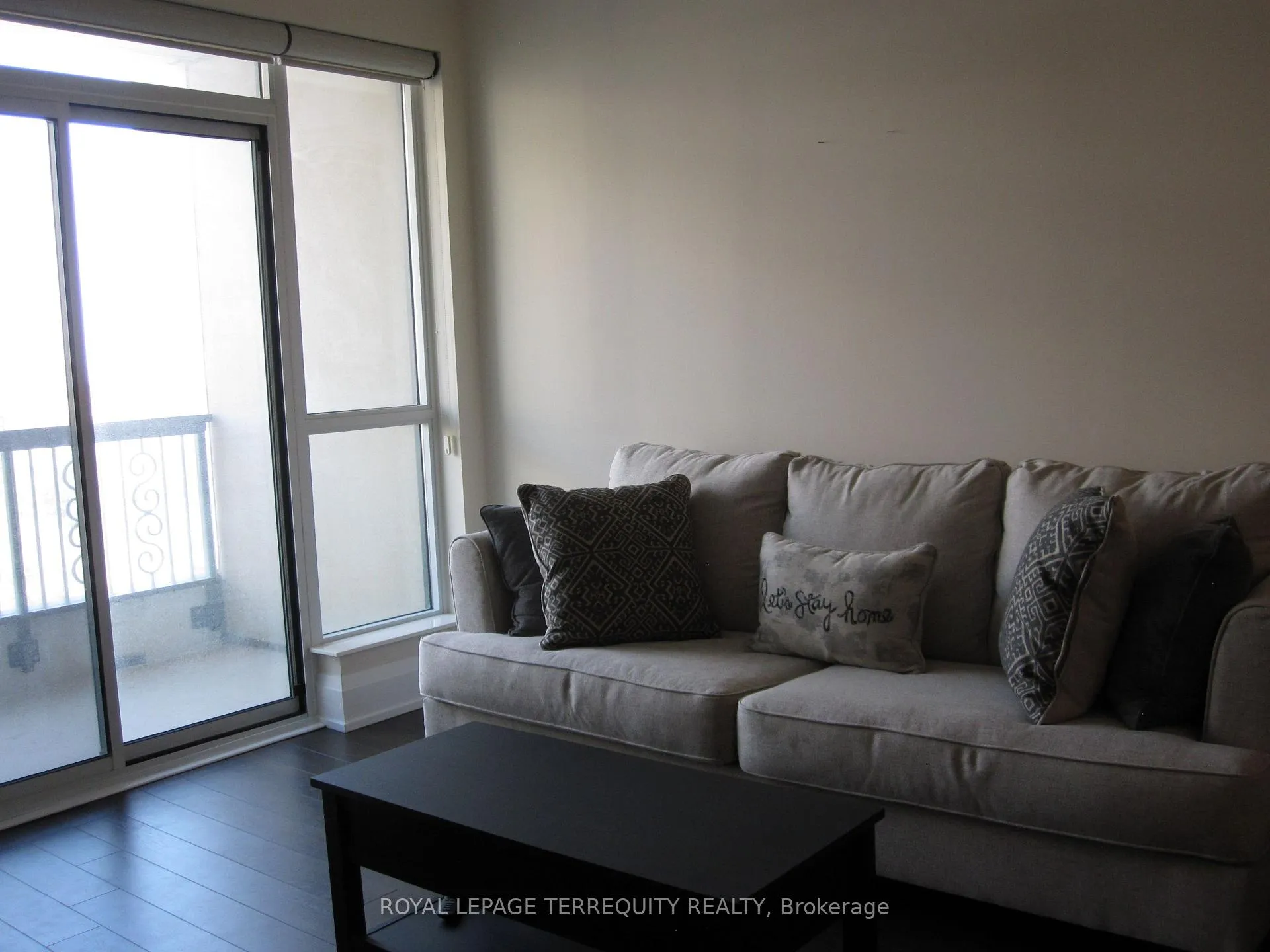 Photo 12 of Unit 1011, 1 Old Mill Drive, Toronto, High Park-Swansea — HOMEH