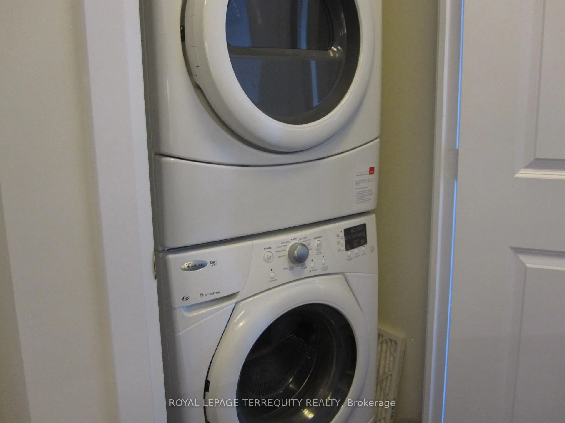 Photo 19 of Unit 1011, 1 Old Mill Drive, Toronto, High Park-Swansea — HOMEH