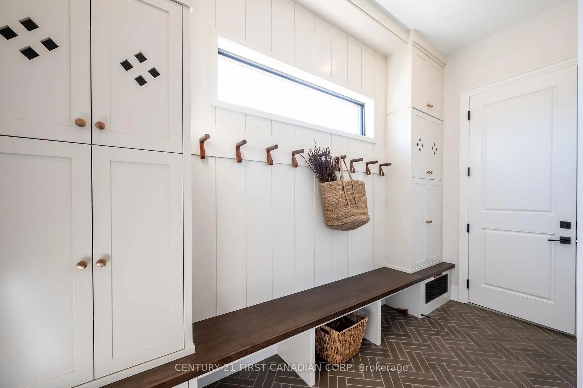 Photo 8 of 240 Foxborough Place, Thames Centre, Thorndale — HOMEH