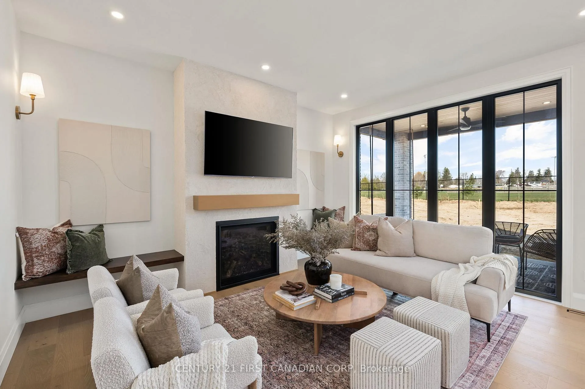 Photo 5 of 208 Foxborough Place, Thames Centre, Thorndale — HOMEH