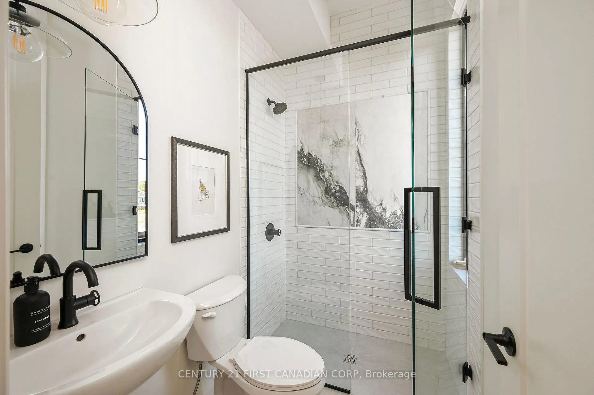 Photo 5 of 212 Foxborough Place, Thames Centre, Thorndale — HOMEH