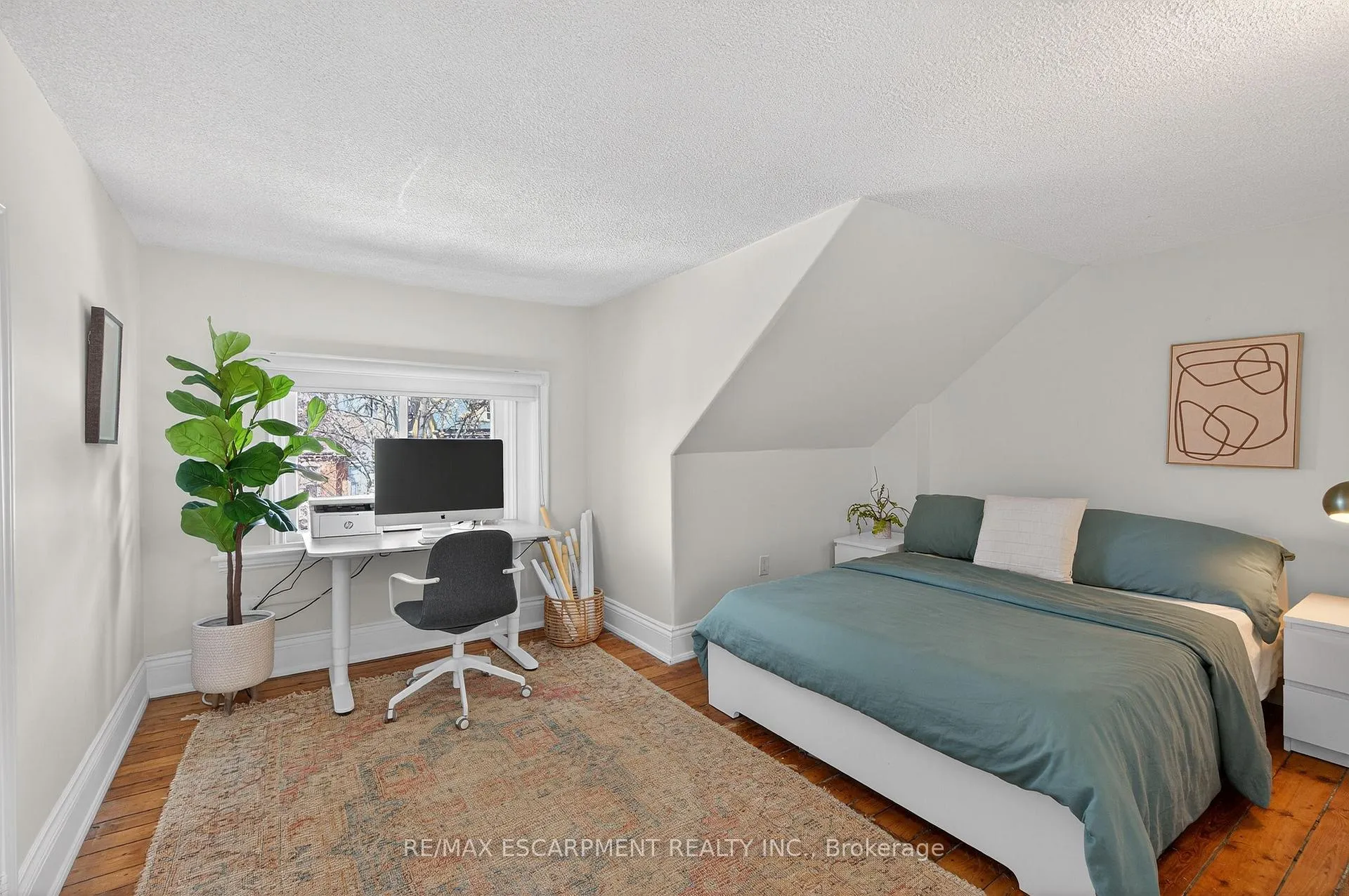 Photo 8 of 33 Homewood Avenue, Hamilton, Kirkendall — HOMEH