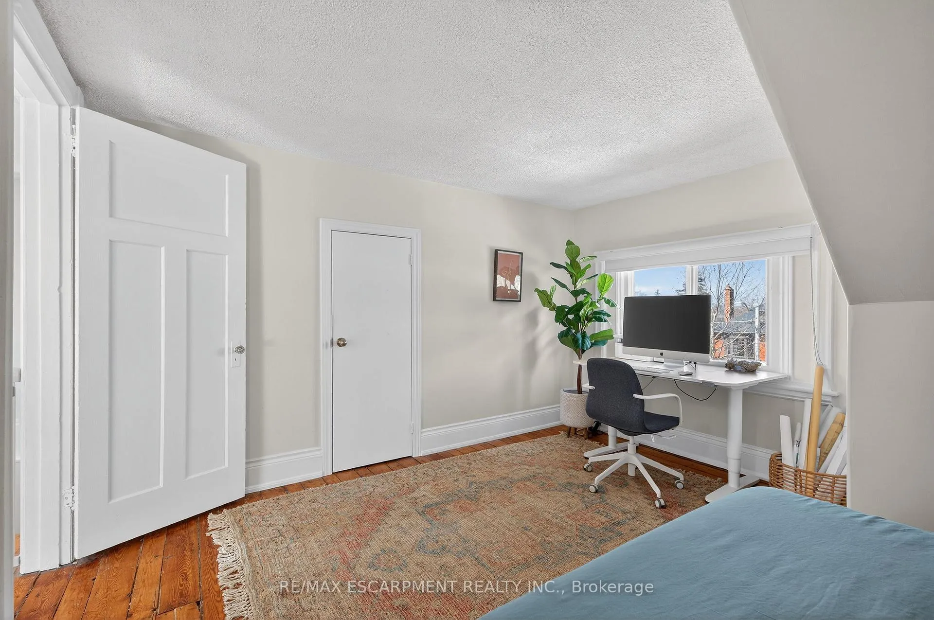 Photo 9 of 33 Homewood Avenue, Hamilton, Kirkendall — HOMEH
