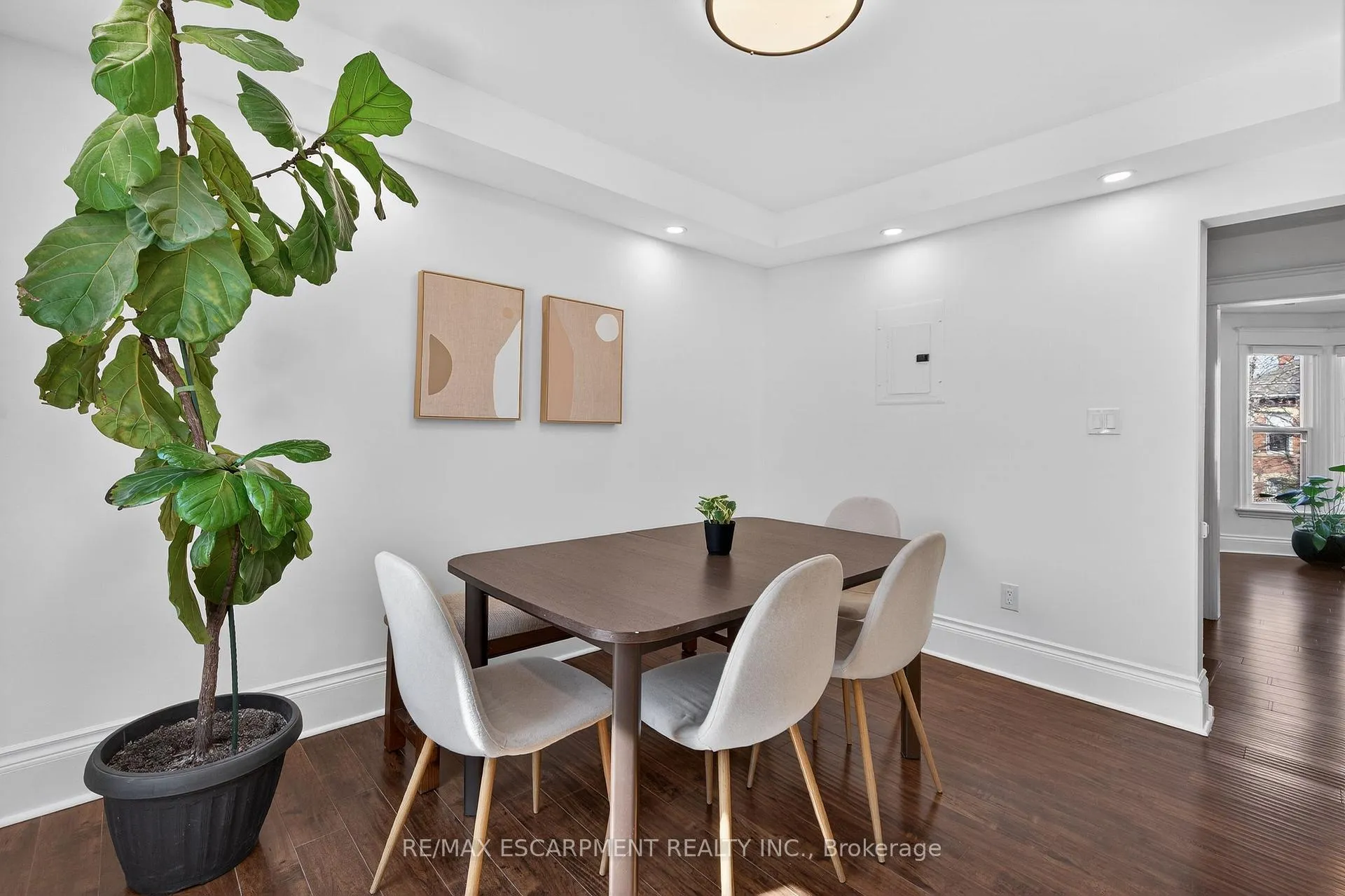 Photo 17 of 33 Homewood Avenue, Hamilton, Kirkendall — HOMEH