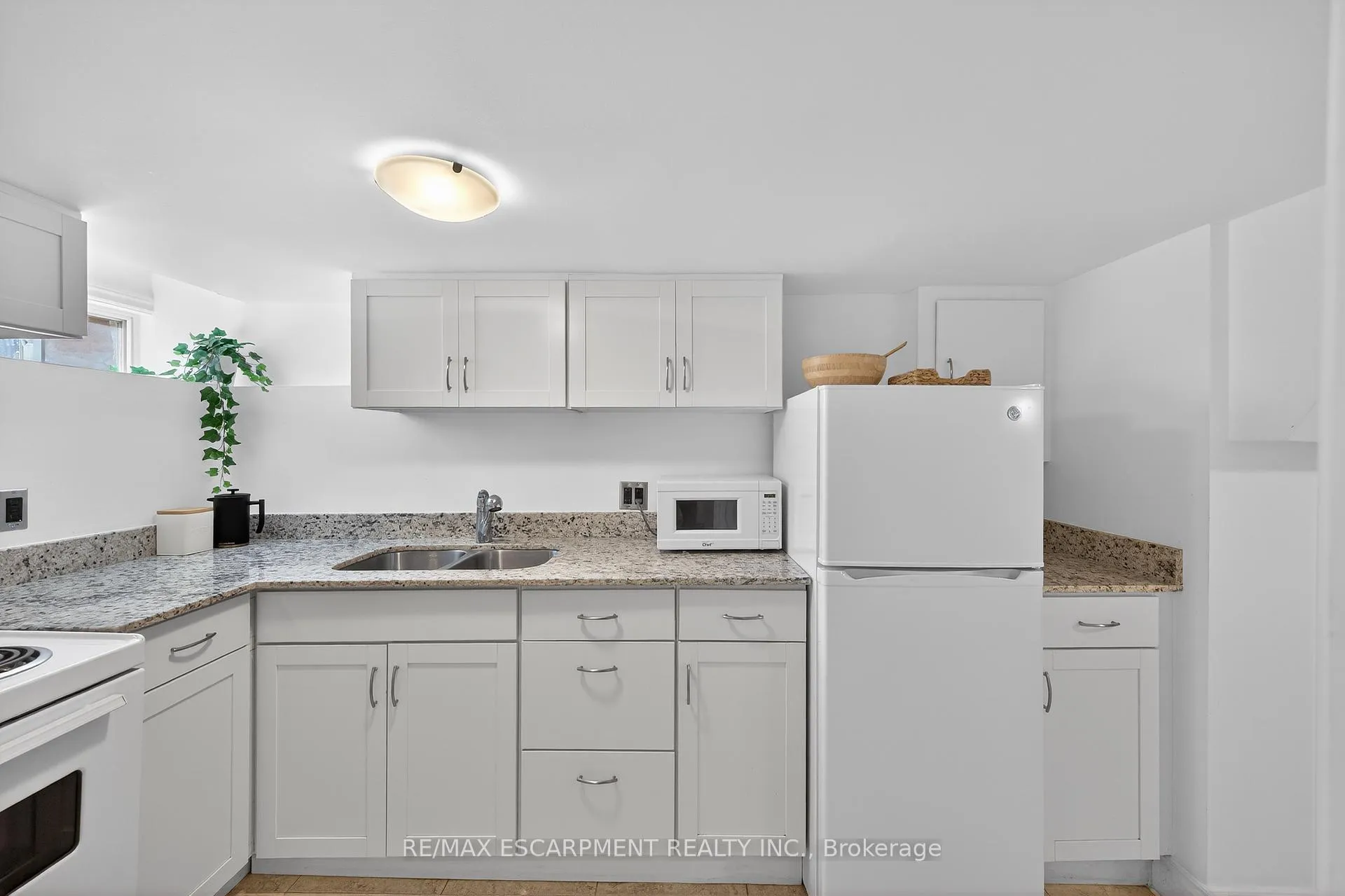 Photo 34 of 33 Homewood Avenue, Hamilton, Kirkendall — HOMEH