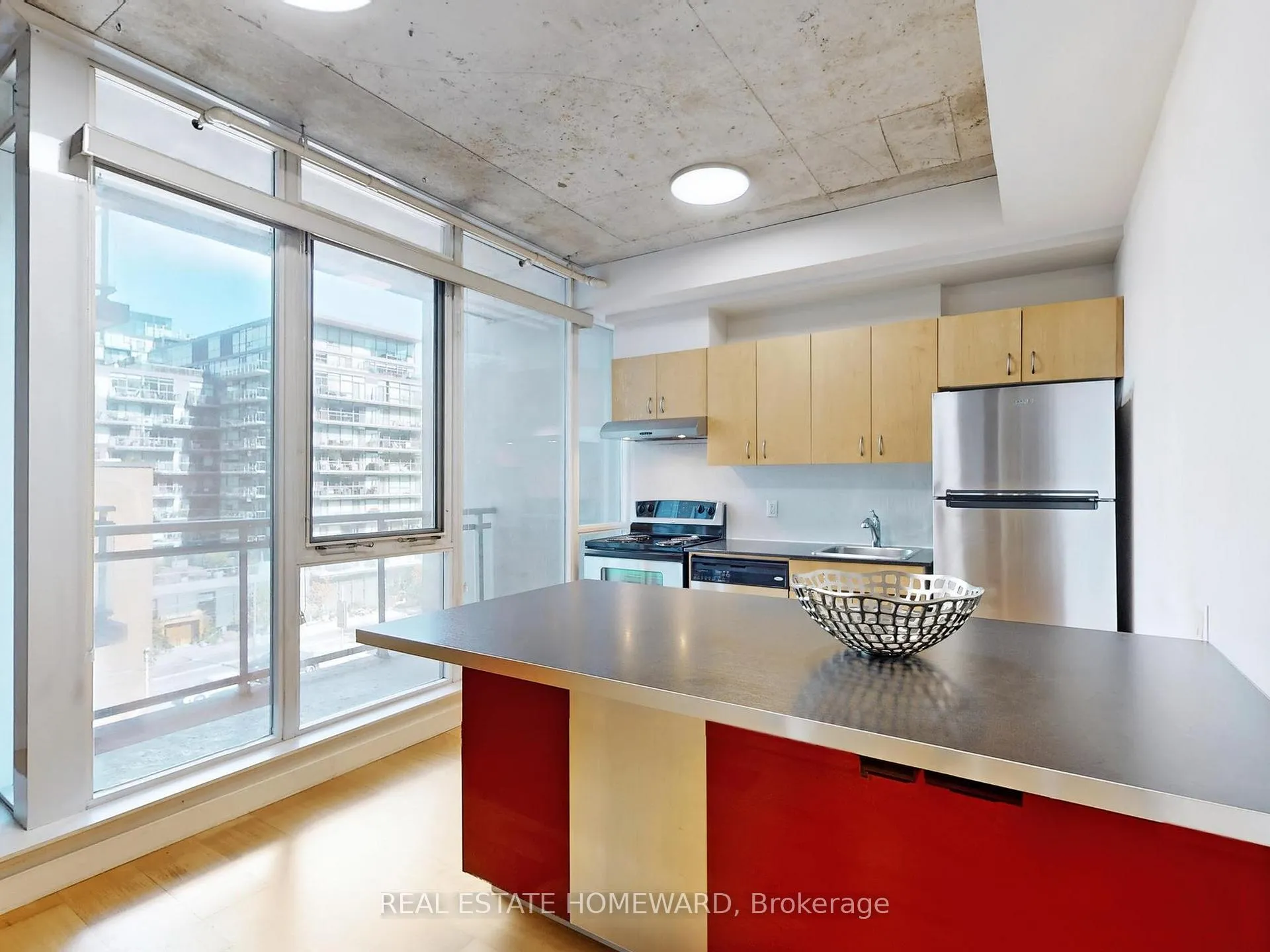 Photo 3 of Unit 601, 38 Niagara Street, Toronto, Waterfront Communities — HOMEH