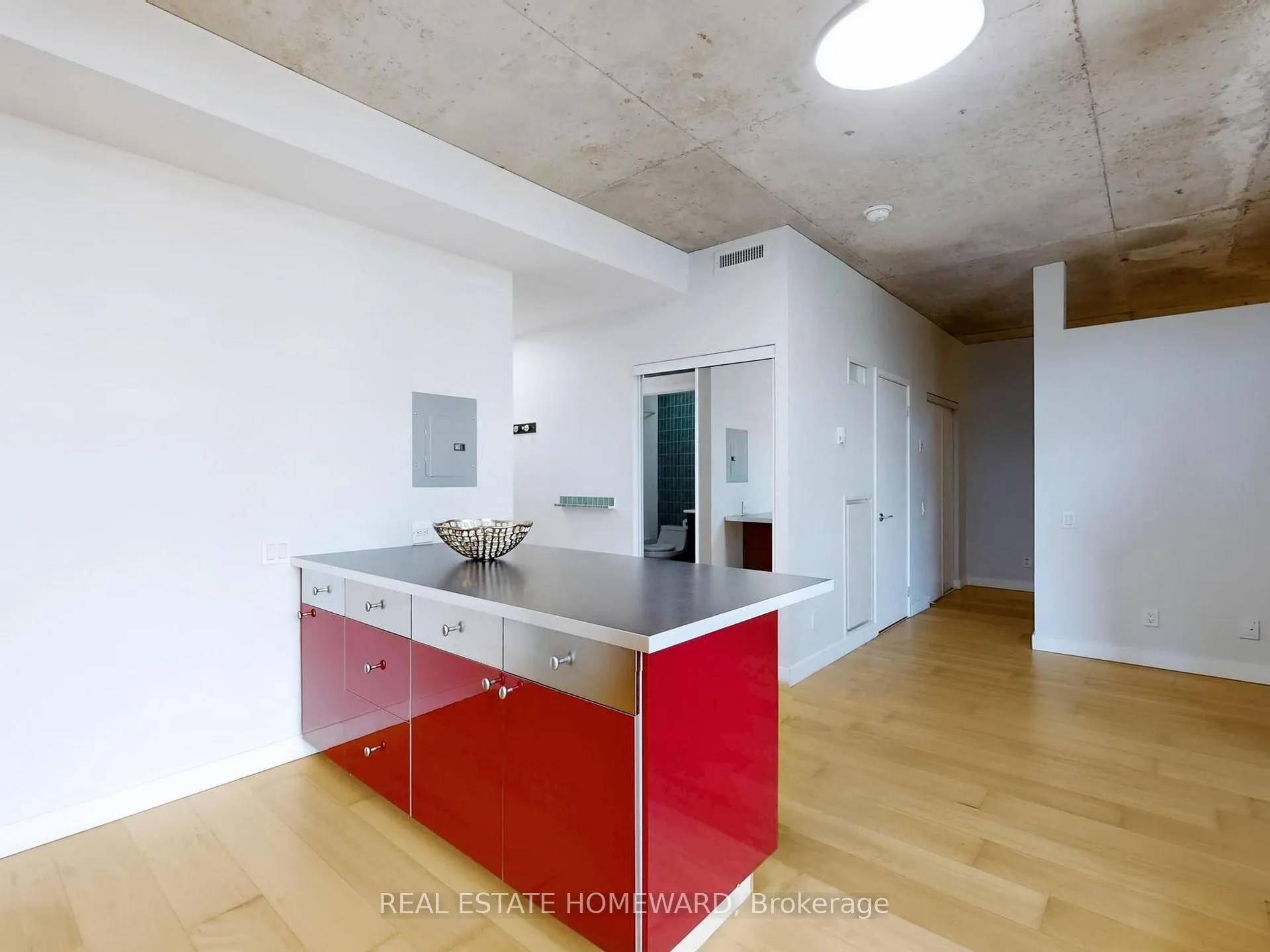 Photo 5 of Unit 601, 38 Niagara Street, Toronto, Waterfront Communities — HOMEH