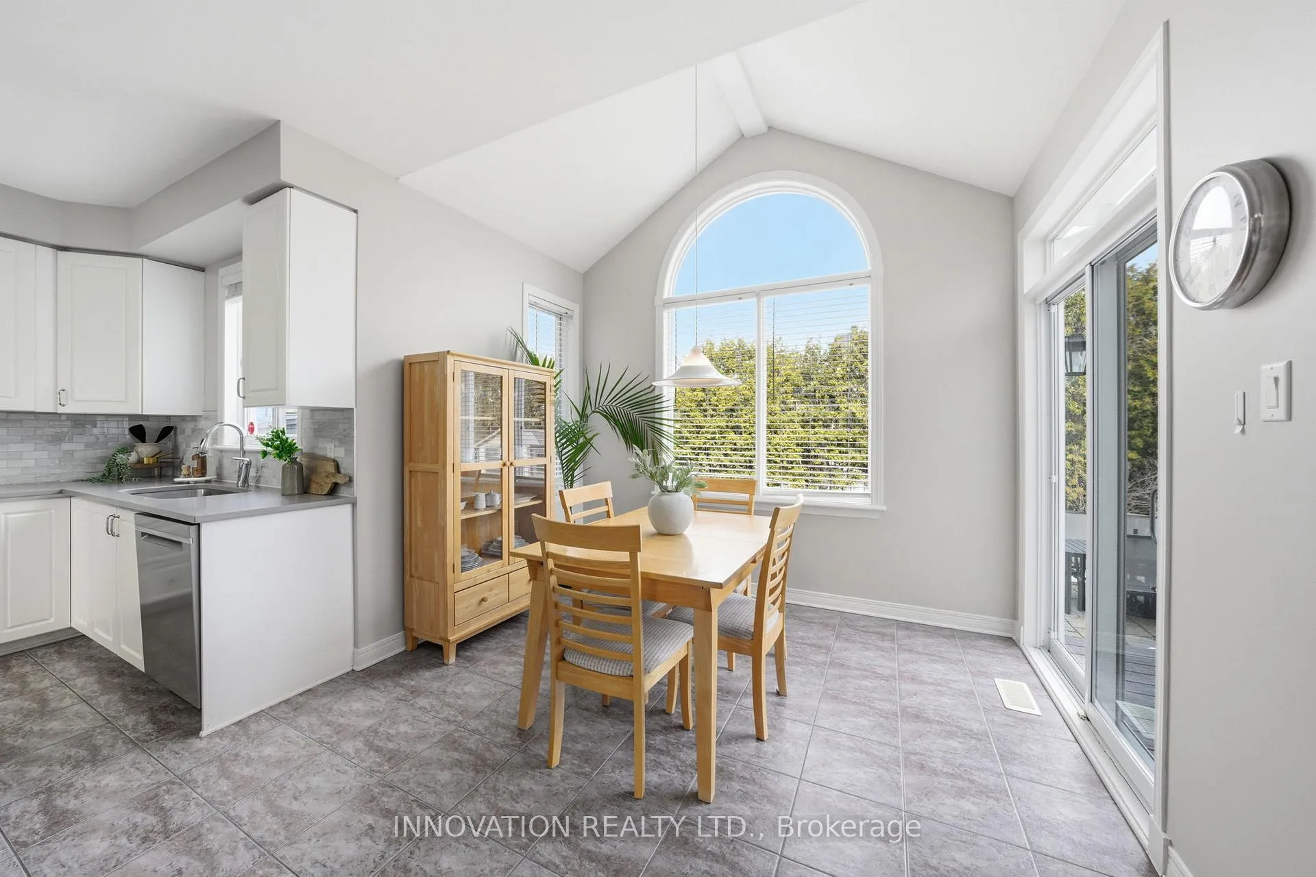 Photo 13 of 31 Greenhaven Crescent, Ottawa, Stittsville (South) — HOMEH