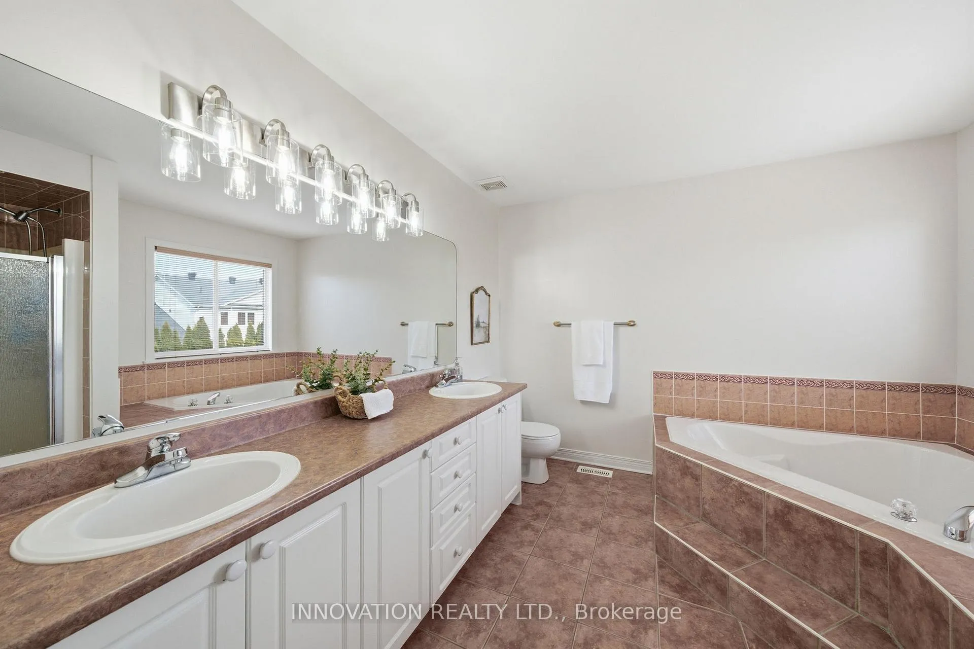 Photo 19 of 31 Greenhaven Crescent, Ottawa, Stittsville (South) — HOMEH