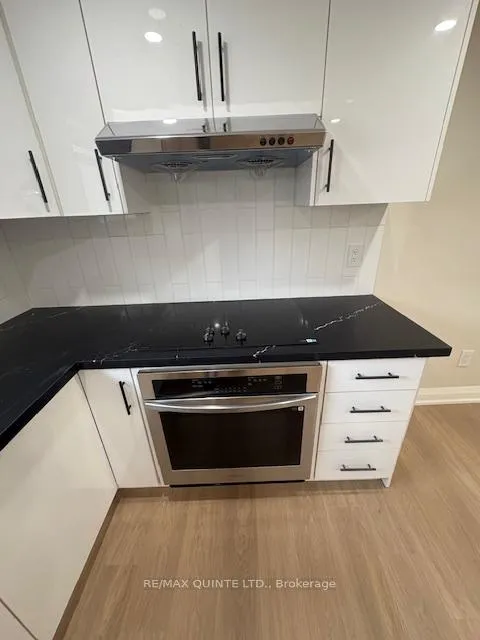 Photo 8 of Unit A, 23 Robertson Lane, Belleville, Belleville Ward — HOMEH
