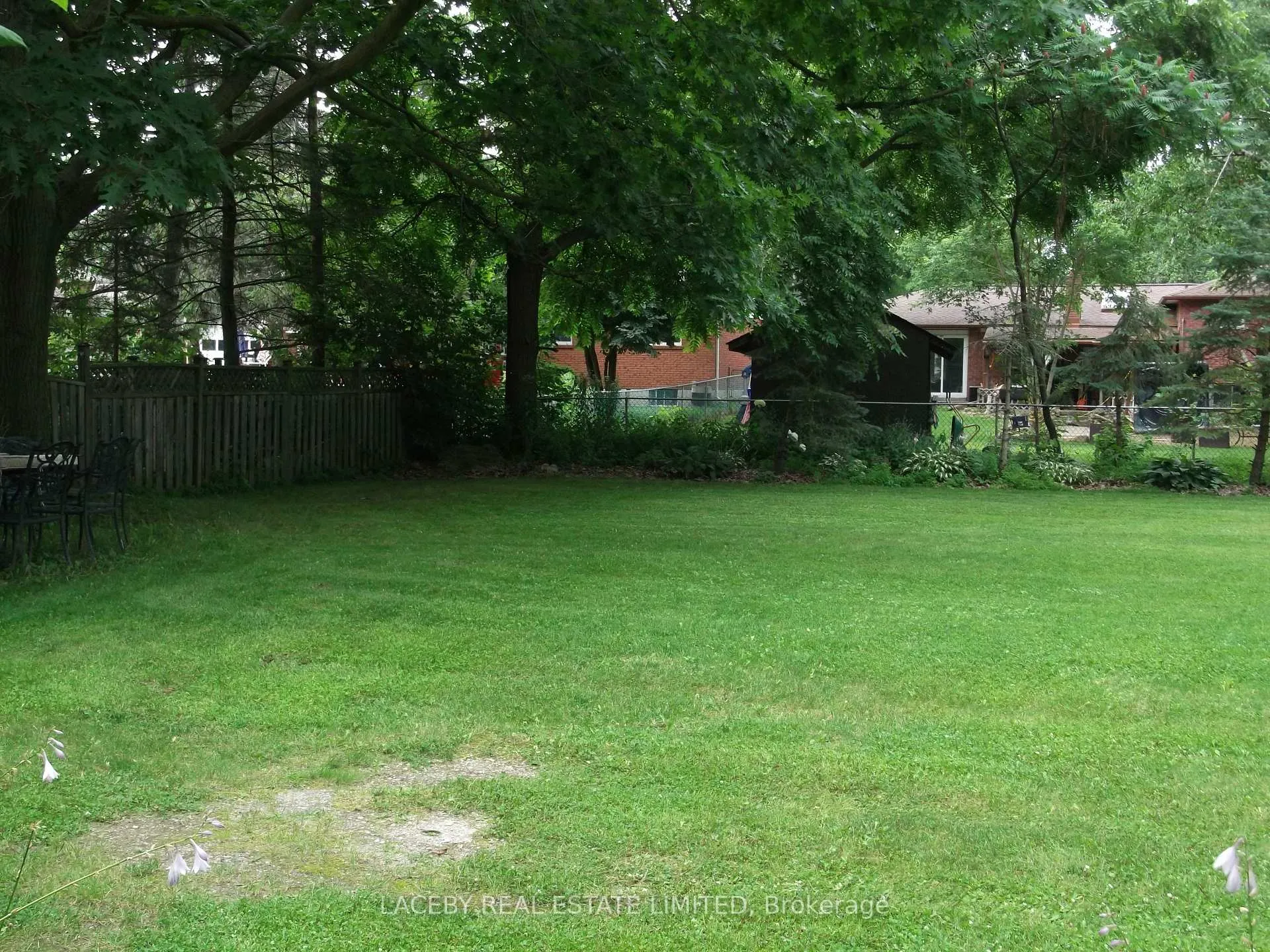 Photo 6 of Unit (Lower Level), 137 Main Street, New Tecumseth, Beeton — HOMEH