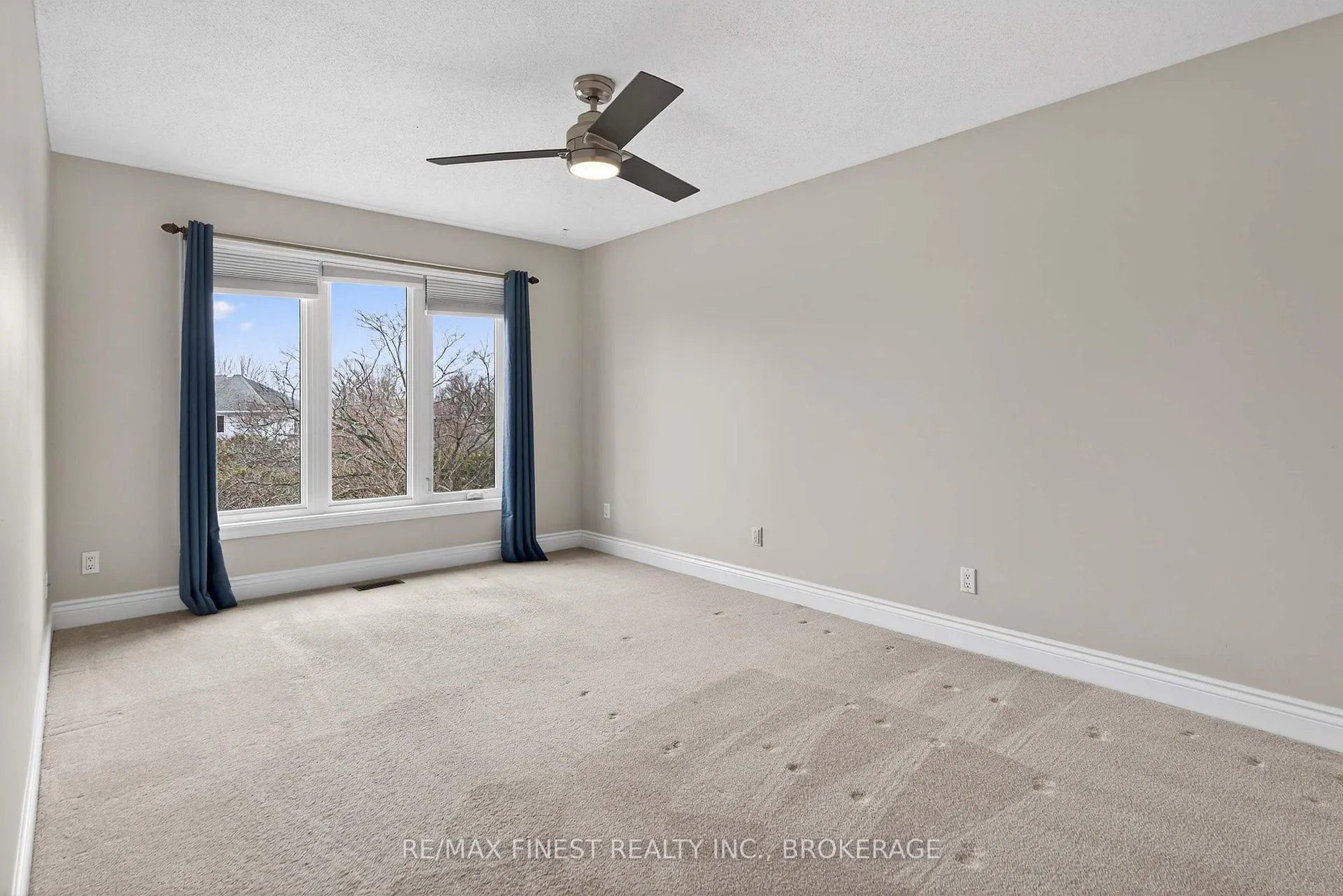 Photo 23 of 34 Loradean Crescent, Kingston, Kingston East (Incl Barret Crt) — HOMEH