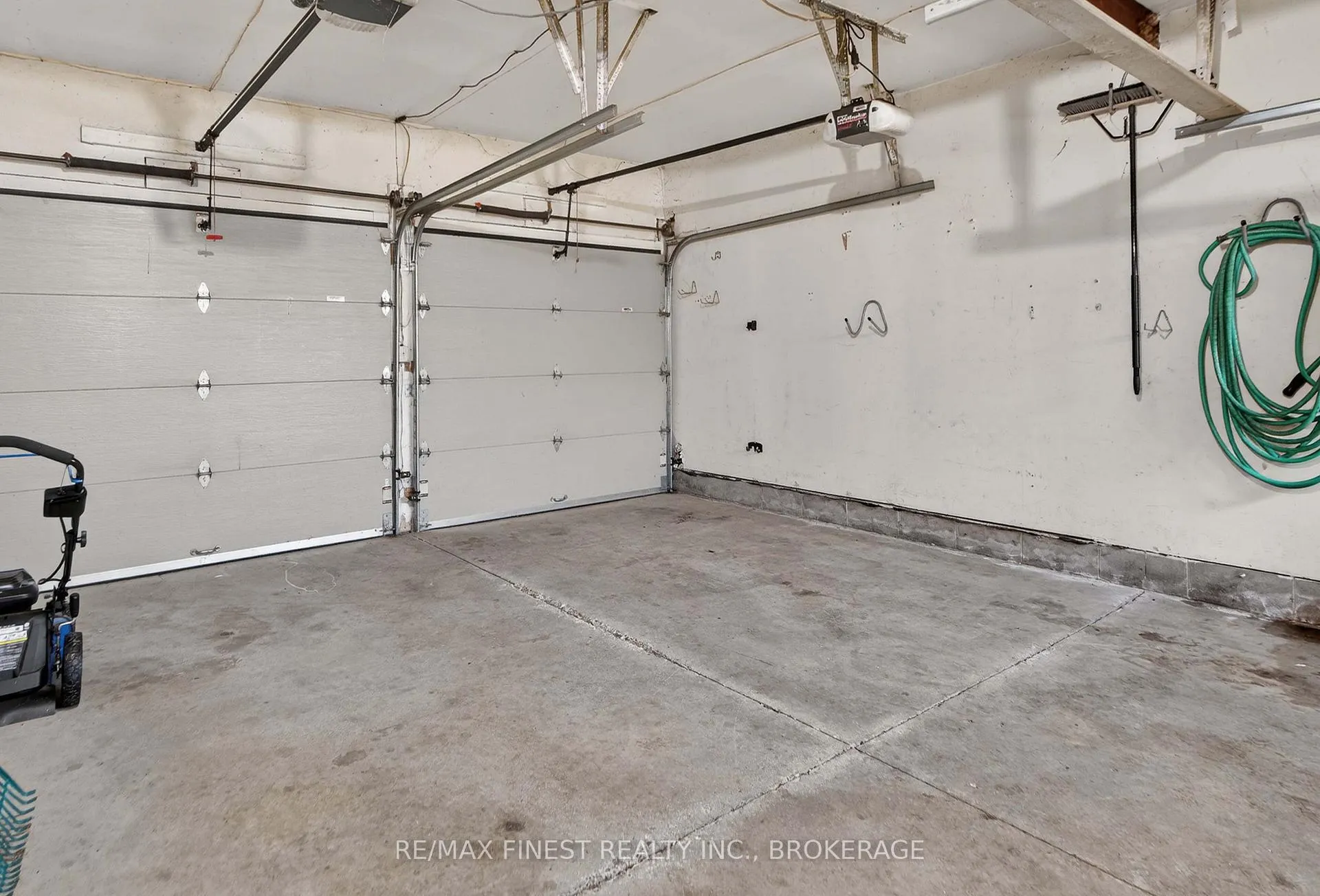 Photo 40 of 34 Loradean Crescent, Kingston, Kingston East (Incl Barret Crt) — HOMEH