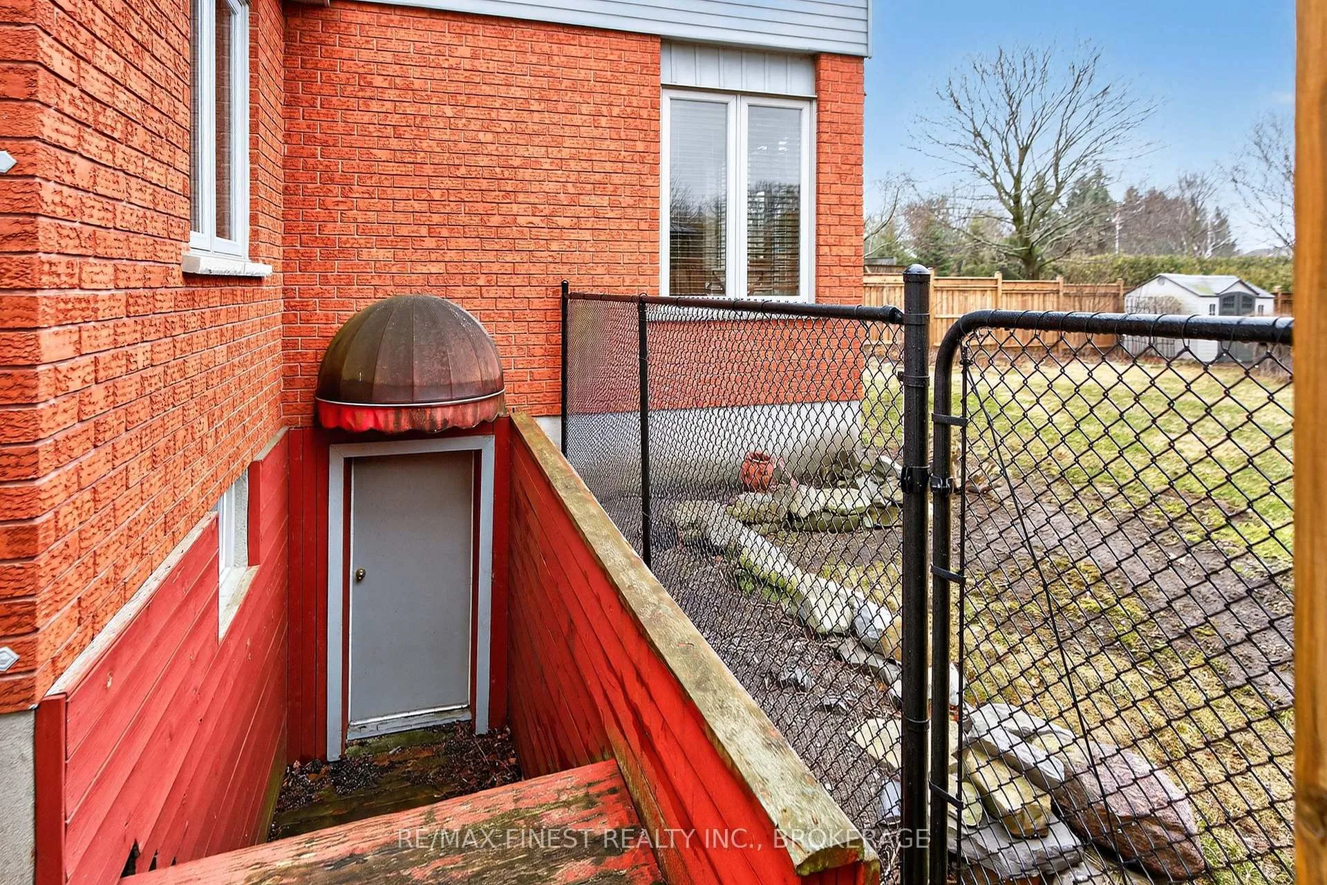 Photo 41 of 34 Loradean Crescent, Kingston, Kingston East (Incl Barret Crt) — HOMEH