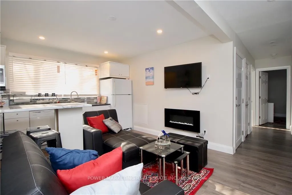 Photo 6 of Unit A, 89 Carillon Street, Ottawa, Vanier — HOMEH