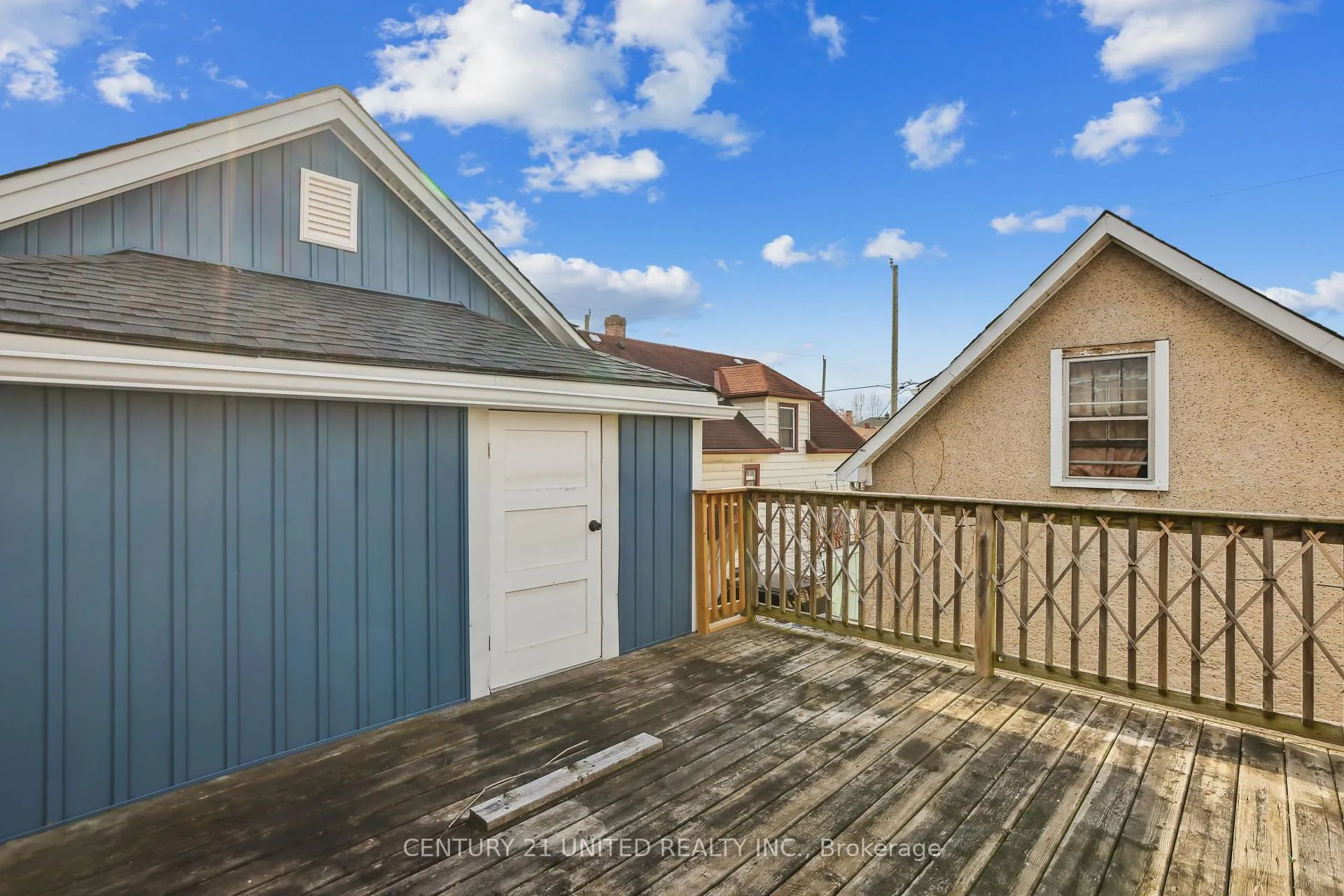 Photo 3 of Unit Unit 2, 19 Seneca Street, St. Catharines, E. Chester — HOMEH