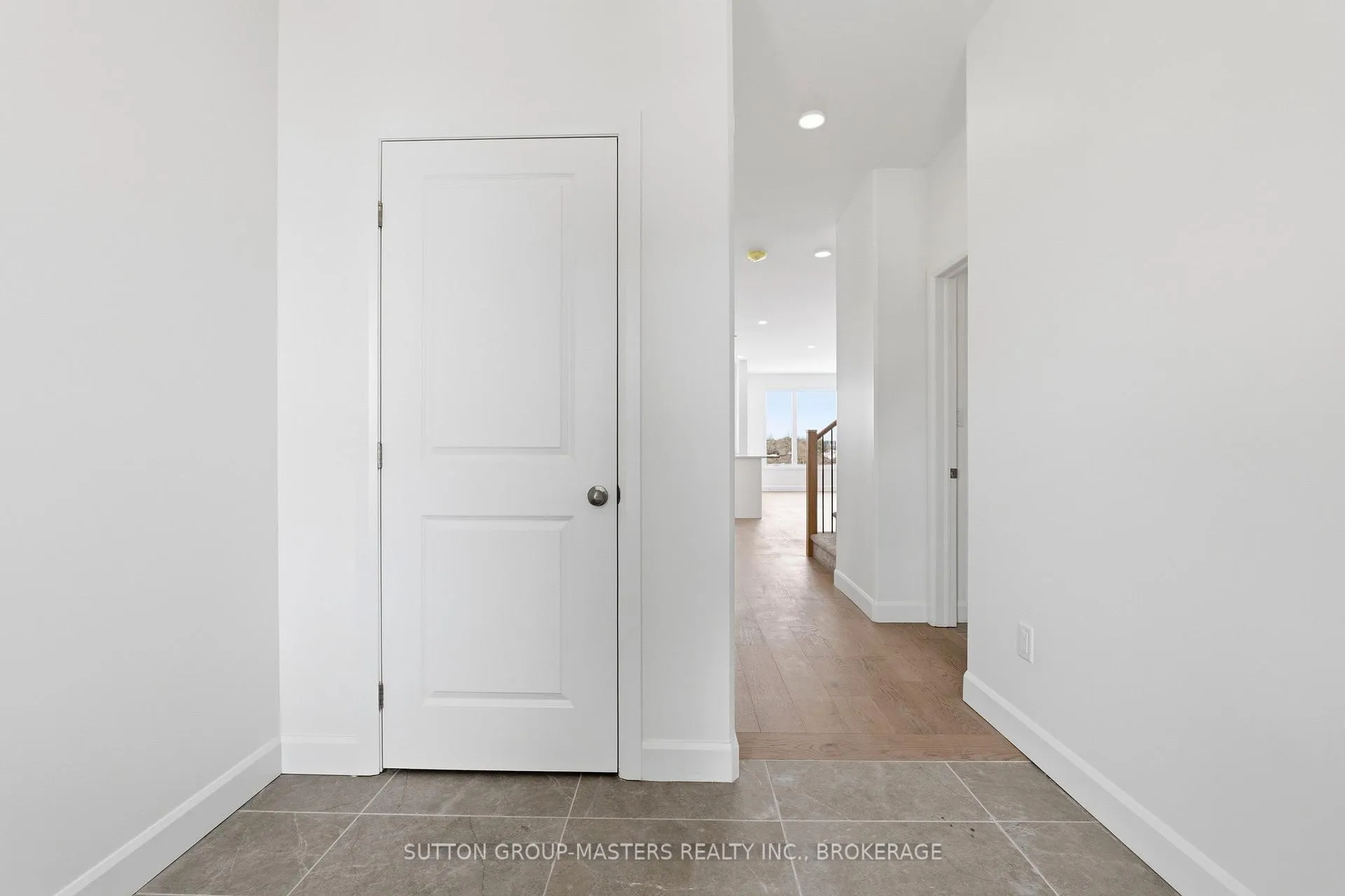 Photo 3 of 253 Pratt Drive, Loyalist, Amherstview — HOMEH