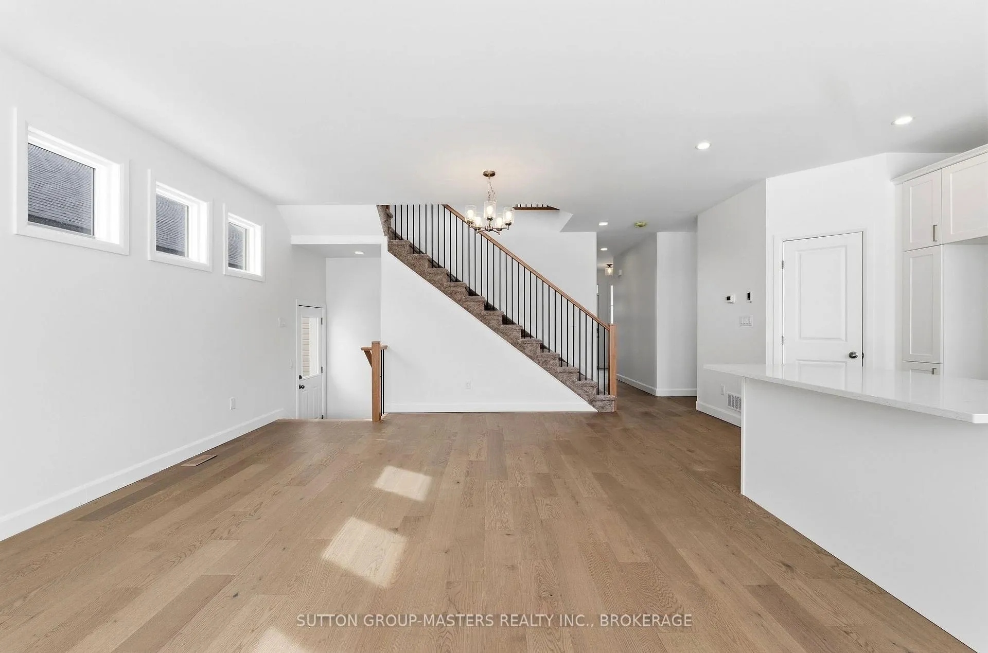 Photo 17 of 253 Pratt Drive, Loyalist, Amherstview — HOMEH