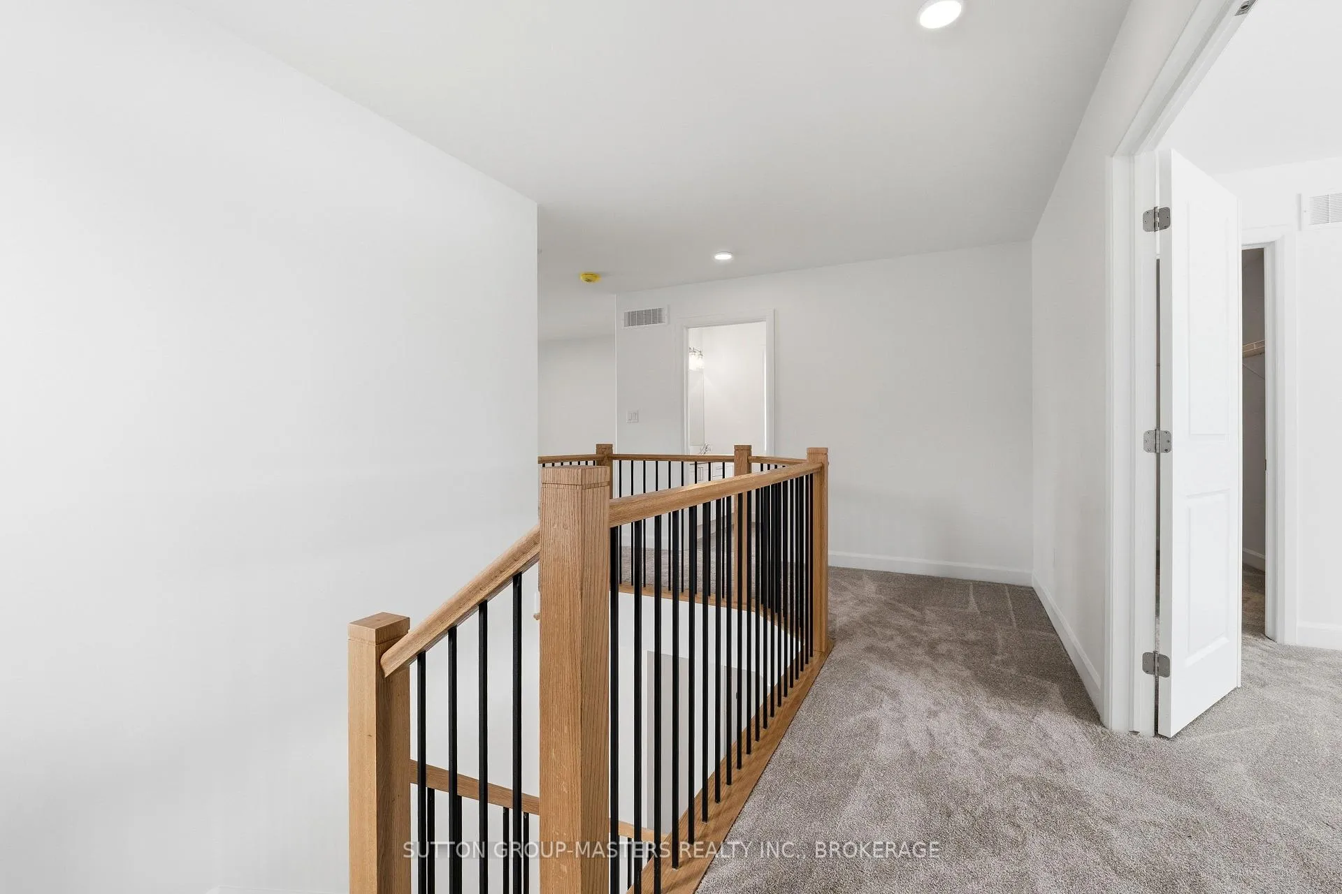 Photo 19 of 253 Pratt Drive, Loyalist, Amherstview — HOMEH
