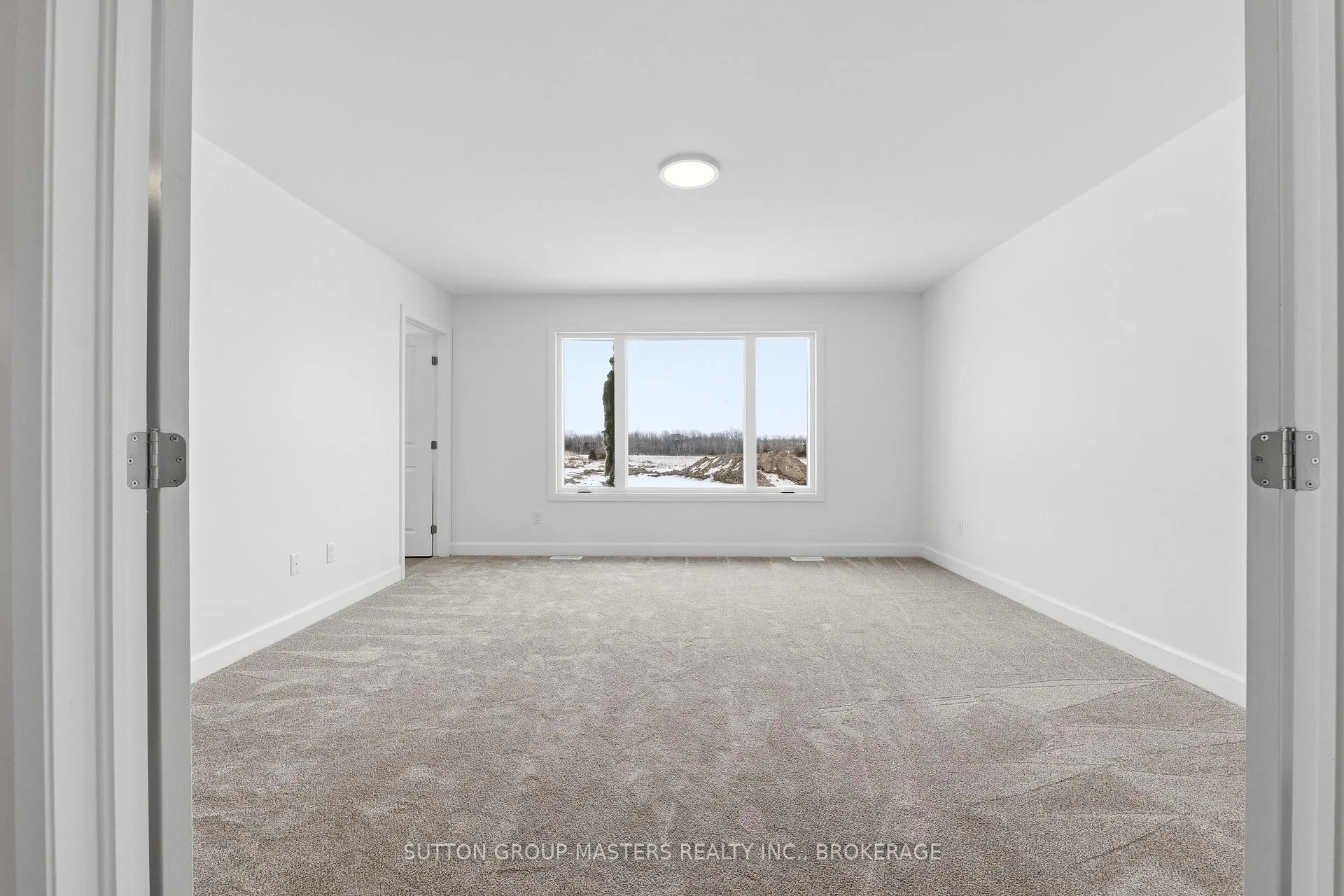 Photo 20 of 253 Pratt Drive, Loyalist, Amherstview — HOMEH