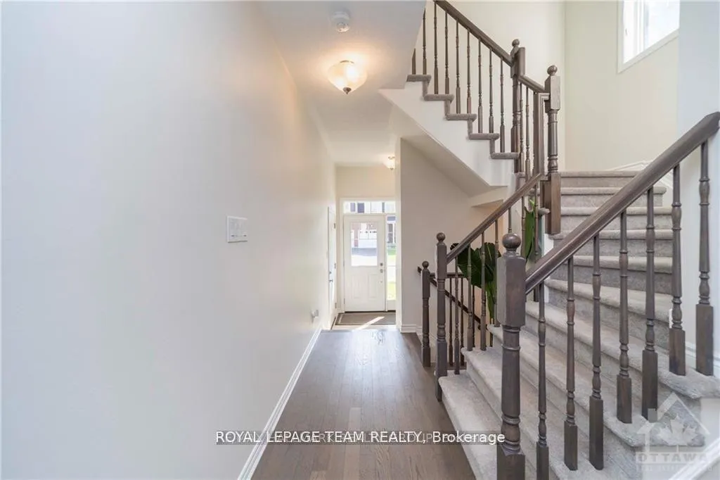 Photo 3 of 629 Monardia Way, Ottawa, Avalon West — HOMEH