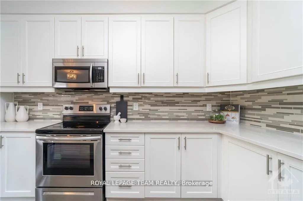 Photo 14 of 629 Monardia Way, Ottawa, Avalon West — HOMEH
