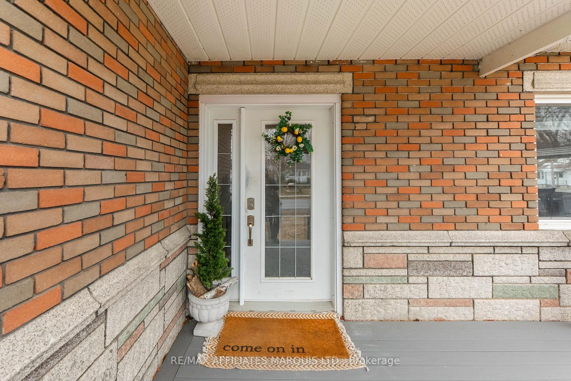 Photo 5 of 40 Bethune Avenue, South Stormont, Long Sault — HOMEH