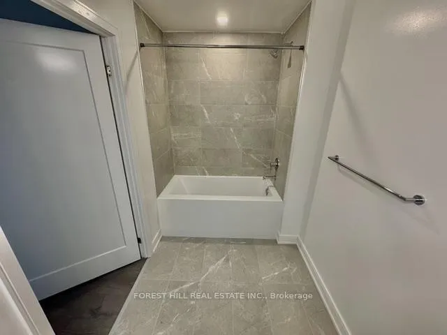 Photo 11 of Unit A308, 705 Davis Drive, Newmarket, Huron Heights-Leslie Valley — HOMEH