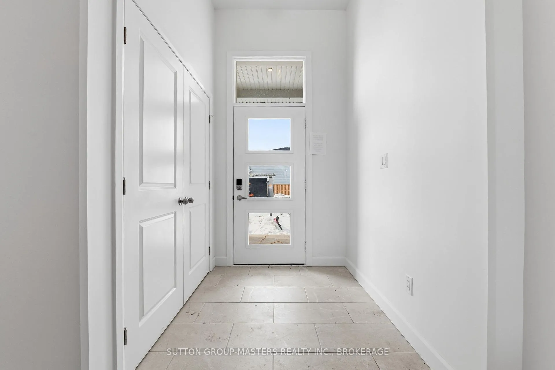Photo 3 of 255 Pratt Drive, Loyalist, Amherstview — HOMEH