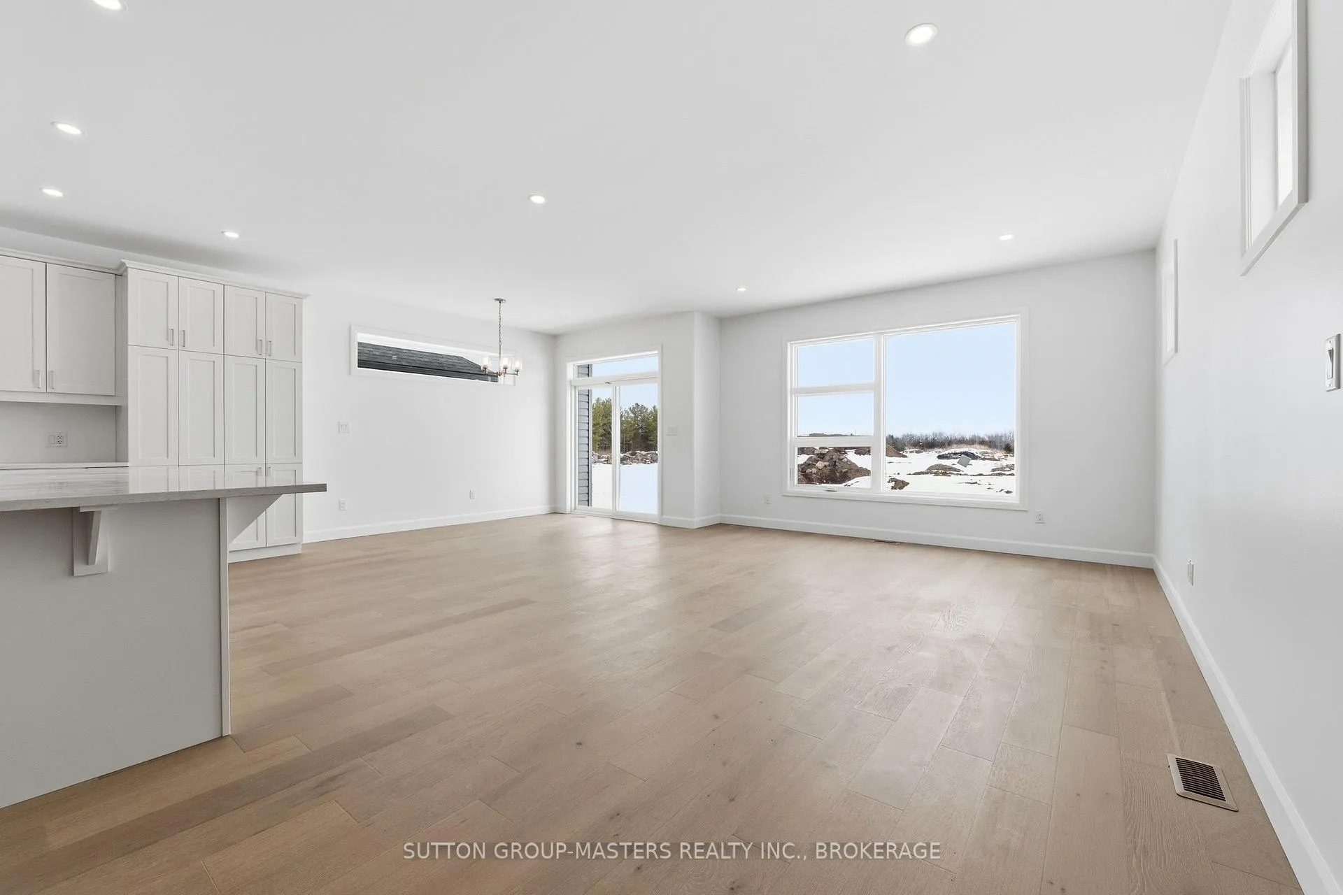 Photo 7 of 255 Pratt Drive, Loyalist, Amherstview — HOMEH