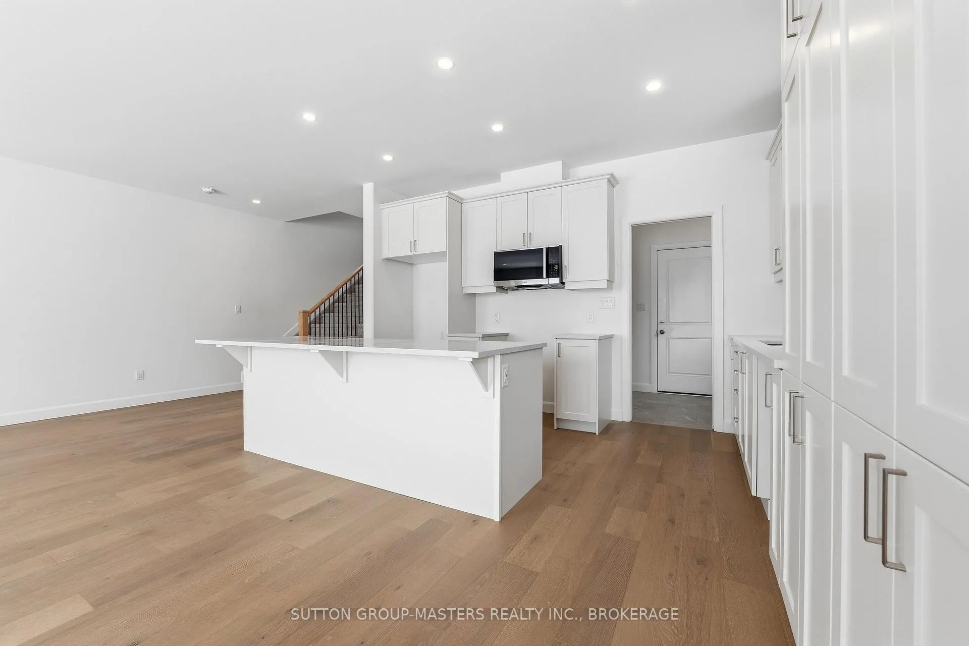 Photo 9 of 255 Pratt Drive, Loyalist, Amherstview — HOMEH