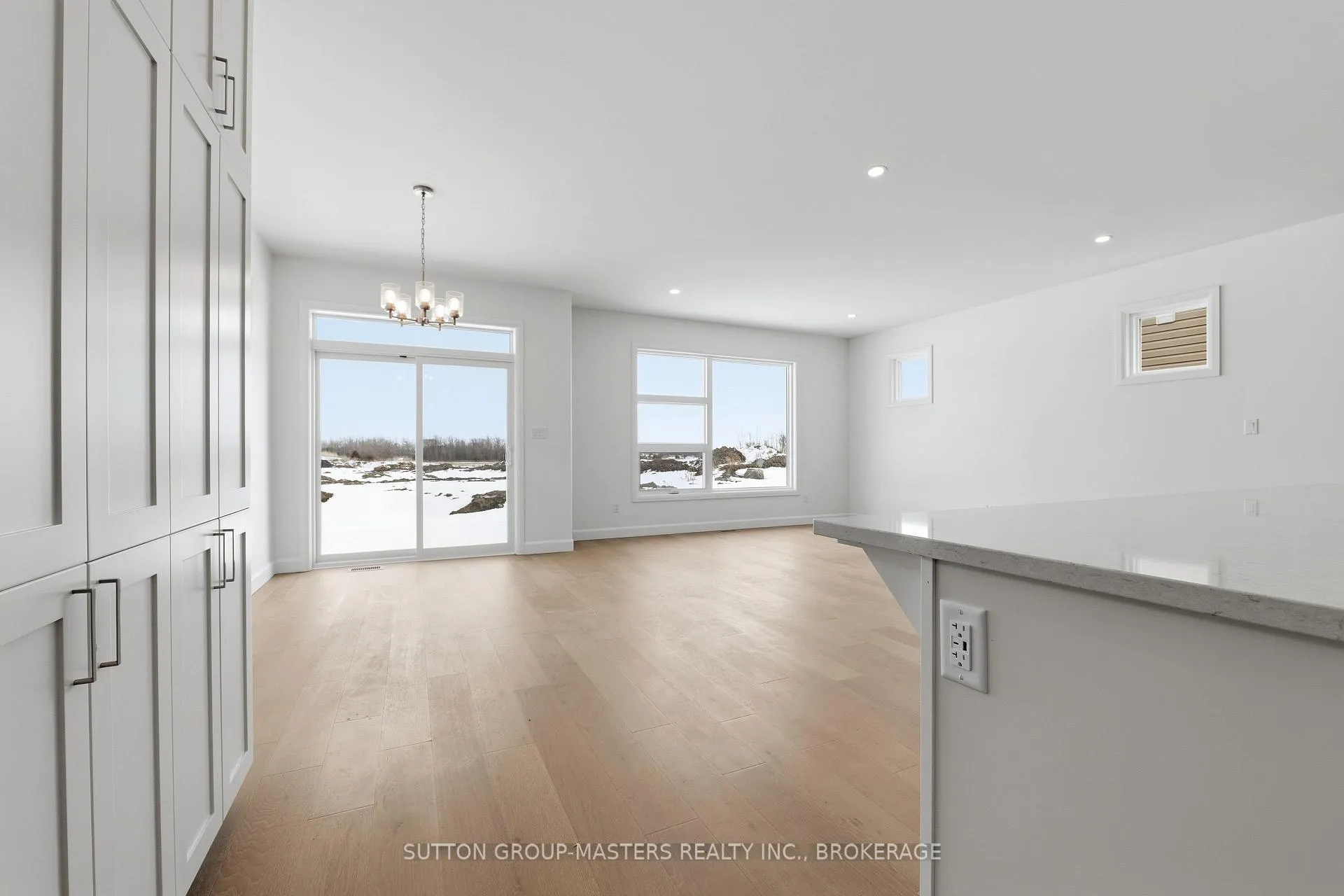 Photo 12 of 255 Pratt Drive, Loyalist, Amherstview — HOMEH