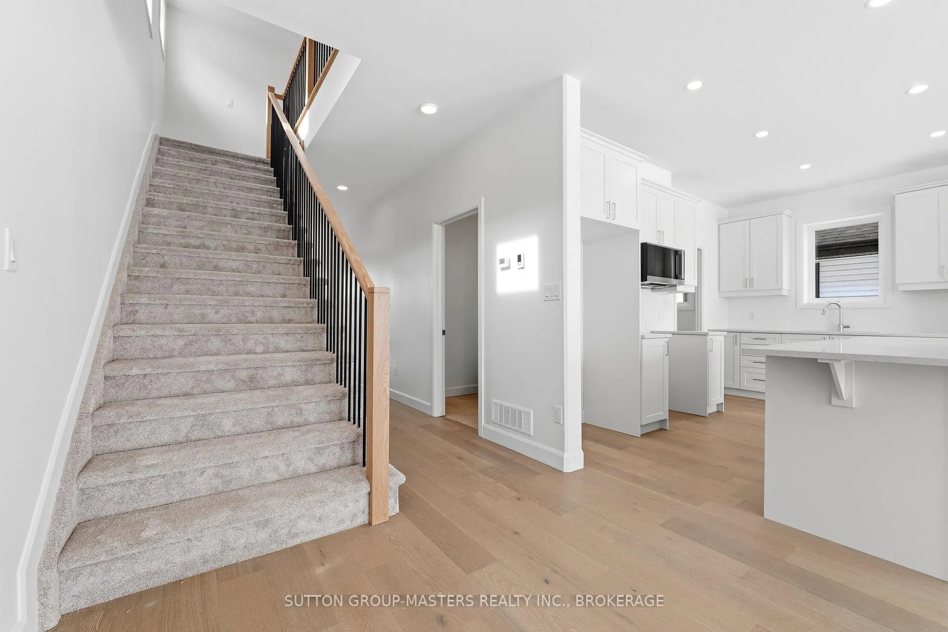 Photo 14 of 255 Pratt Drive, Loyalist, Amherstview — HOMEH