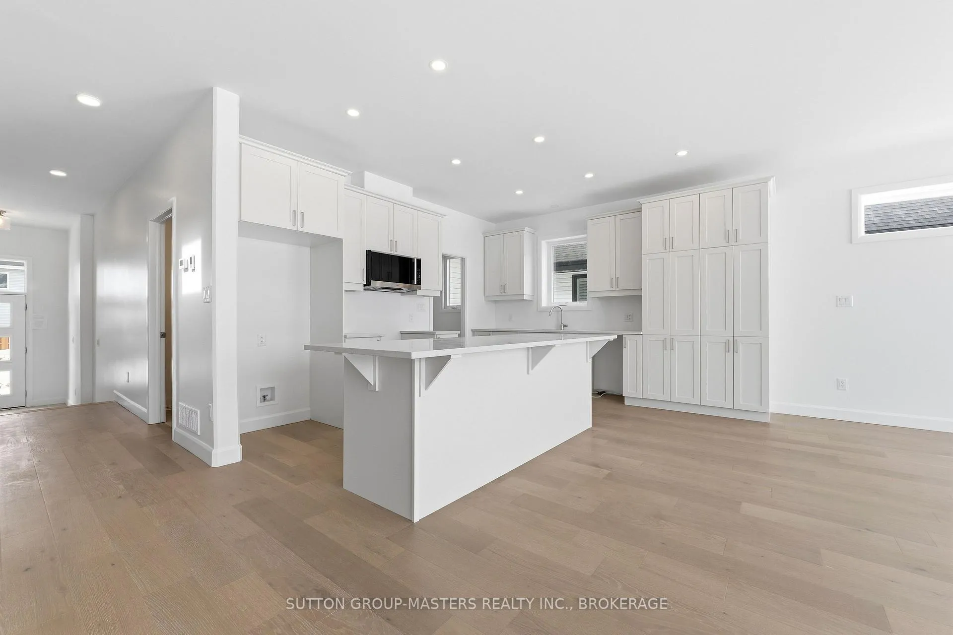 Photo 15 of 255 Pratt Drive, Loyalist, Amherstview — HOMEH