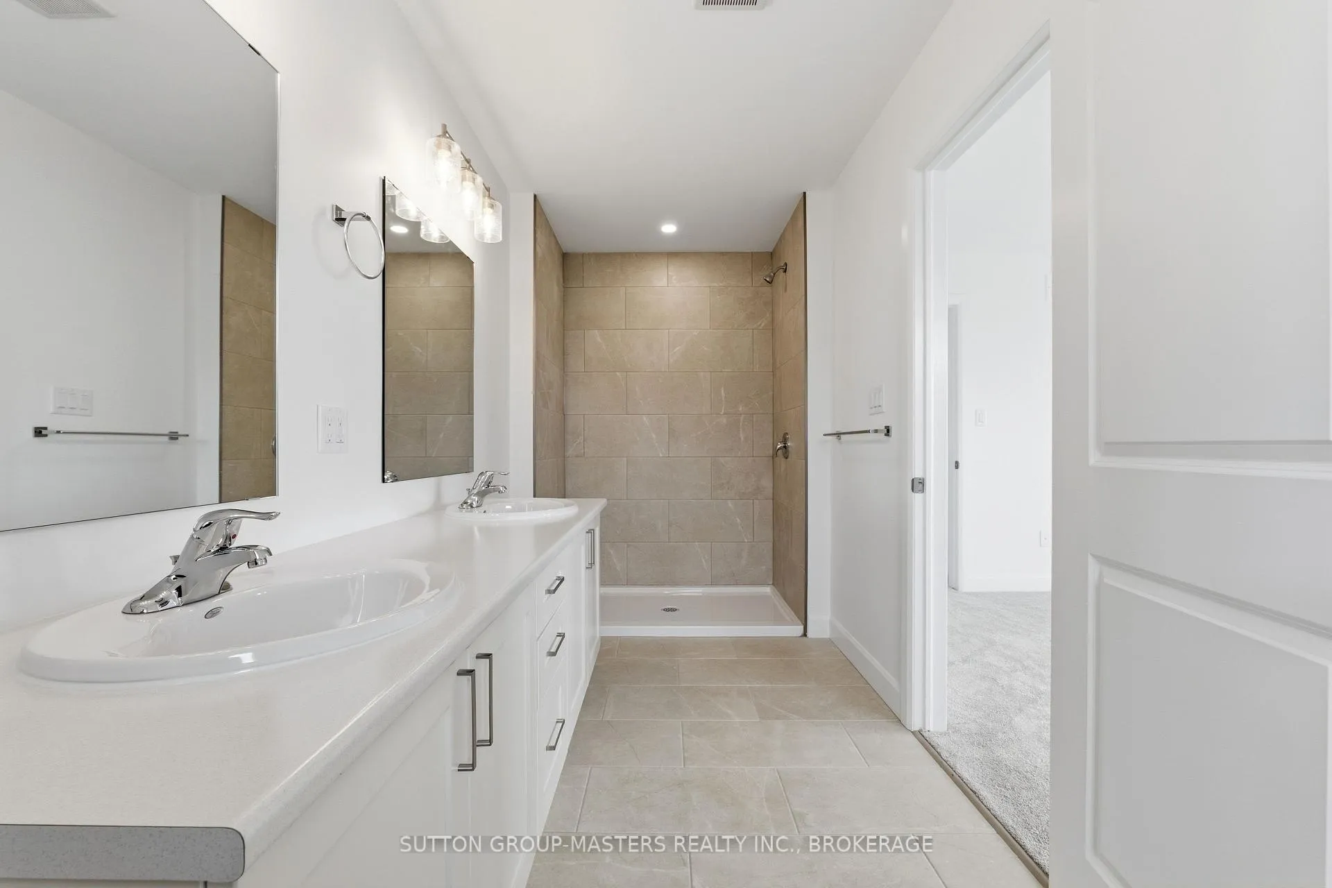 Photo 23 of 255 Pratt Drive, Loyalist, Amherstview — HOMEH